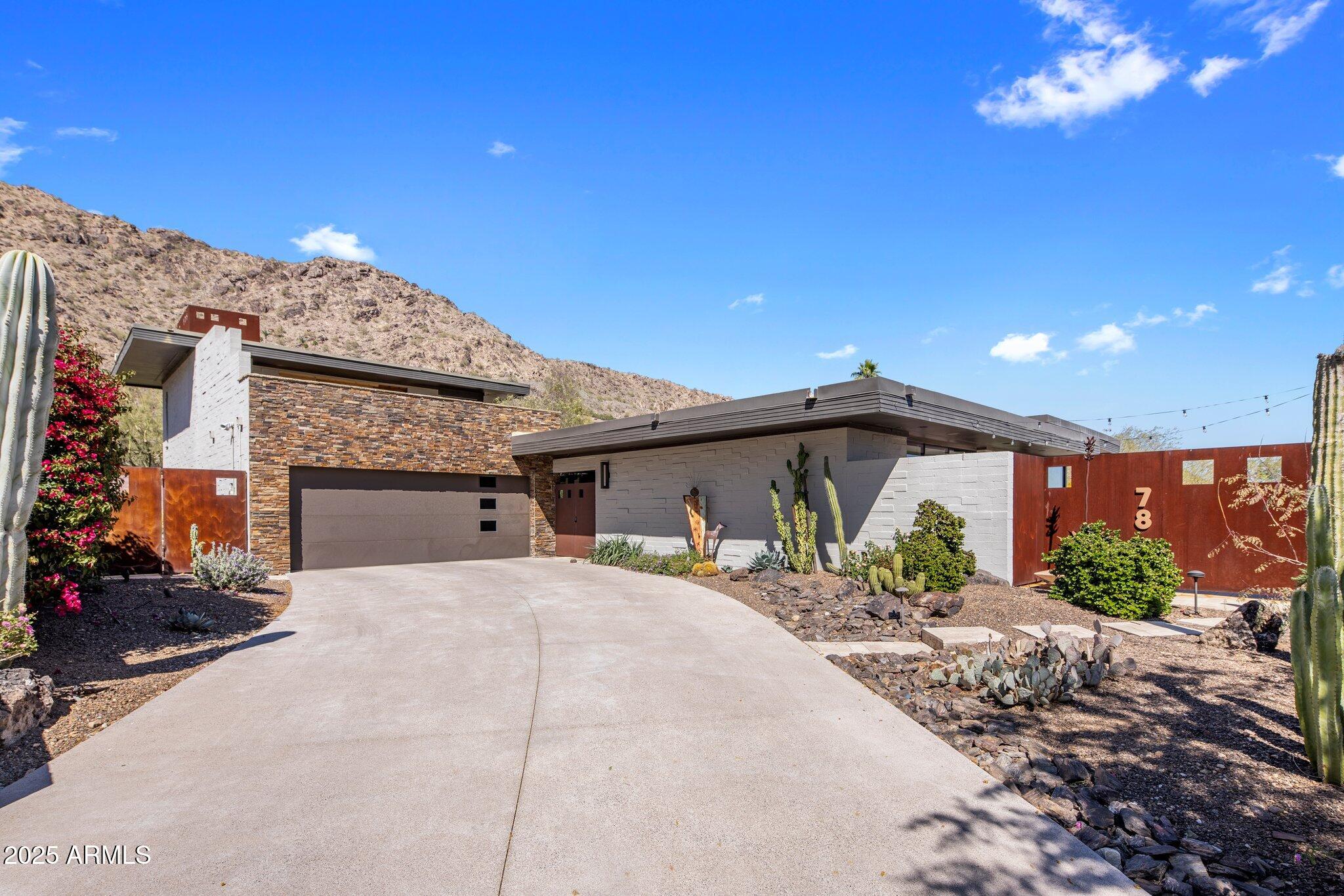 5434 E Lincoln Drive, 78