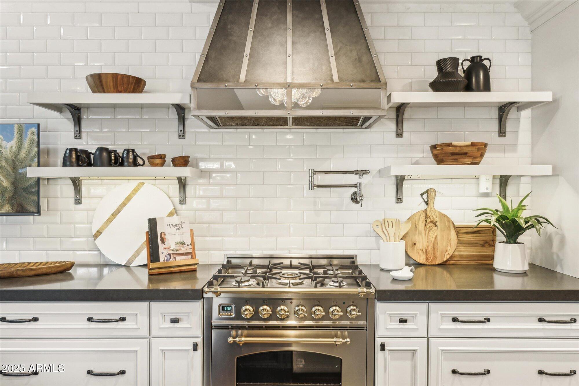 4062 E WHITTON Avenue