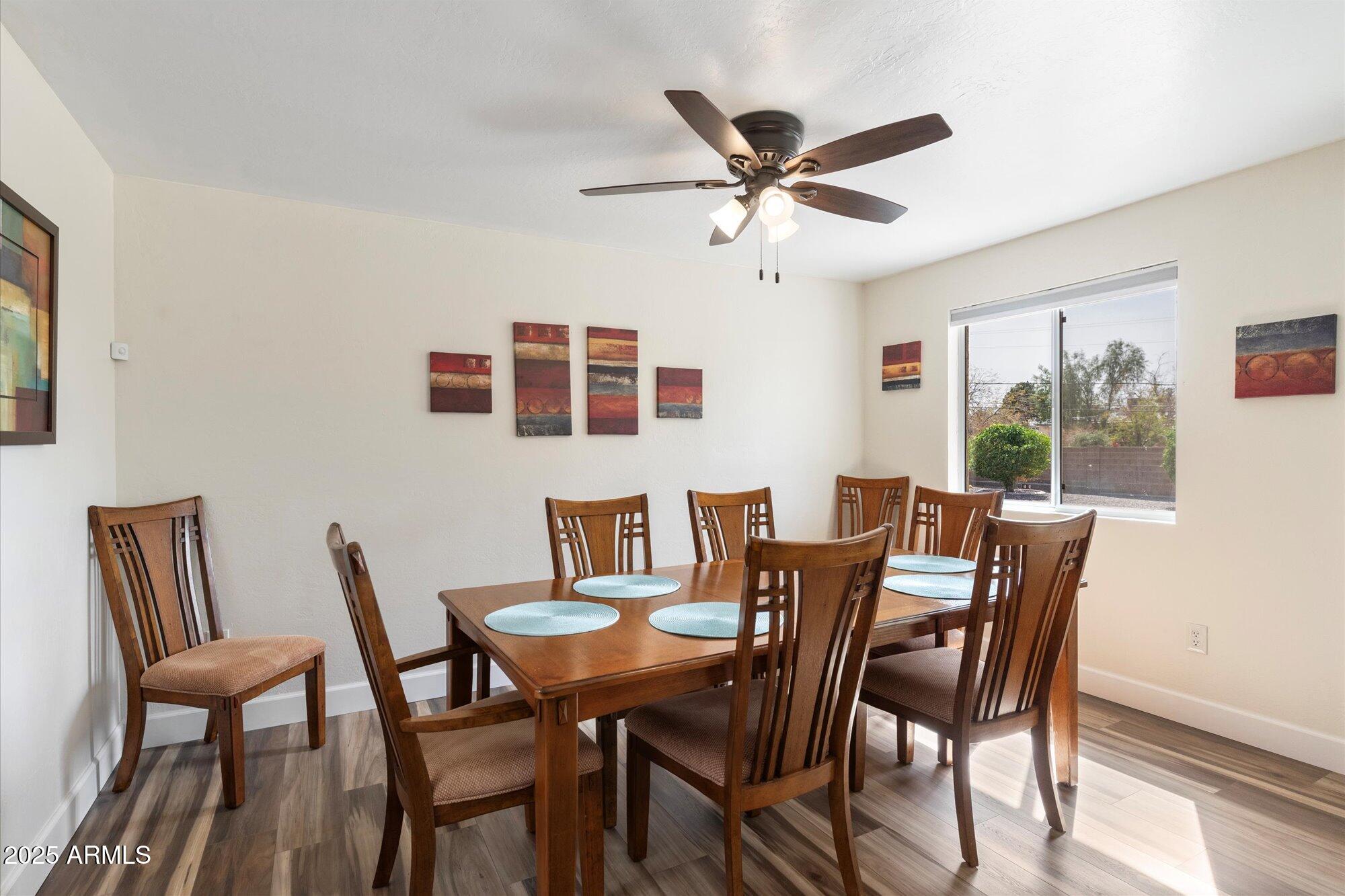 11421 W Lakeshore Drive
