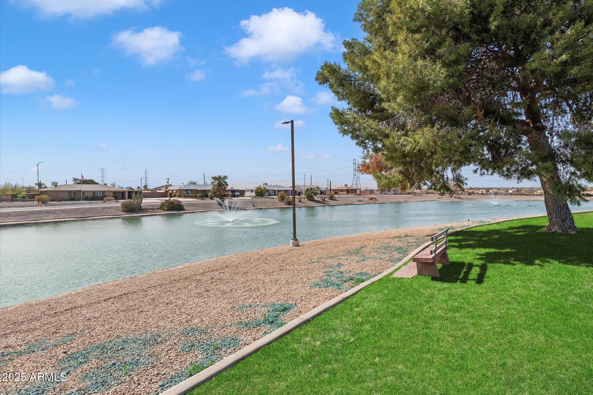11421 W Lakeshore Drive