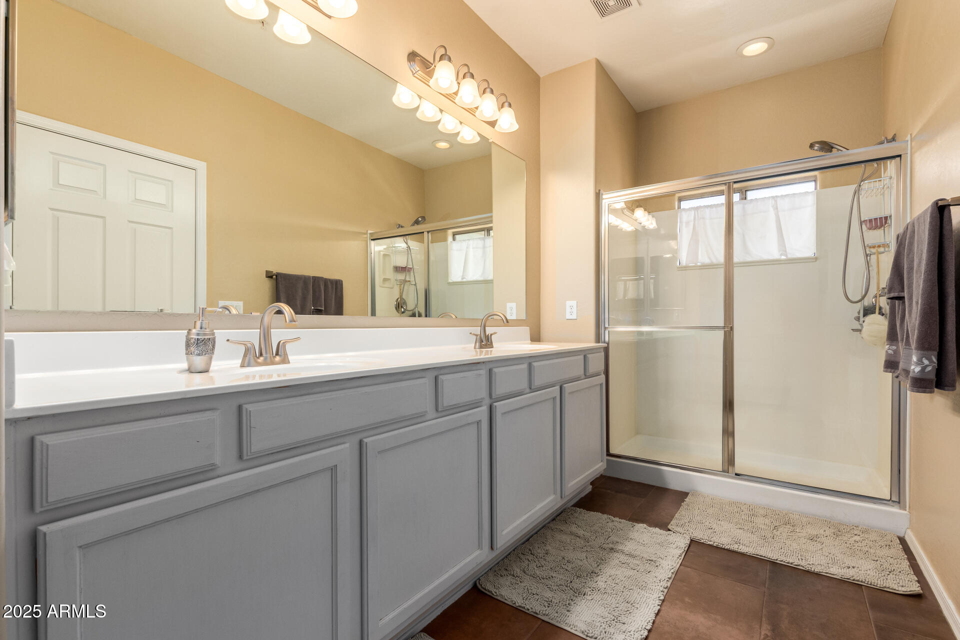 19700 N 76TH Street, 2135