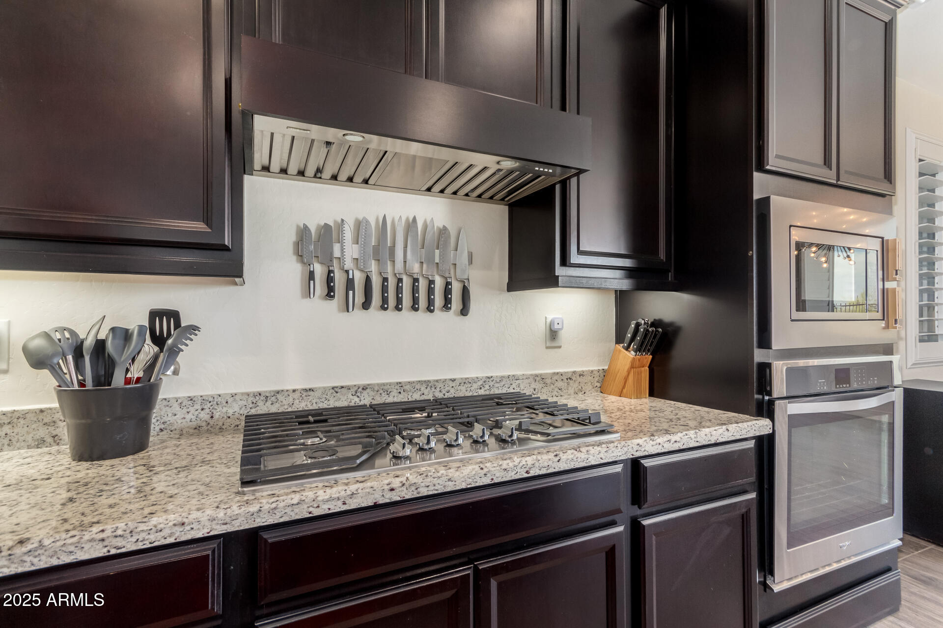 9342 W WHITE FEATHER Lane