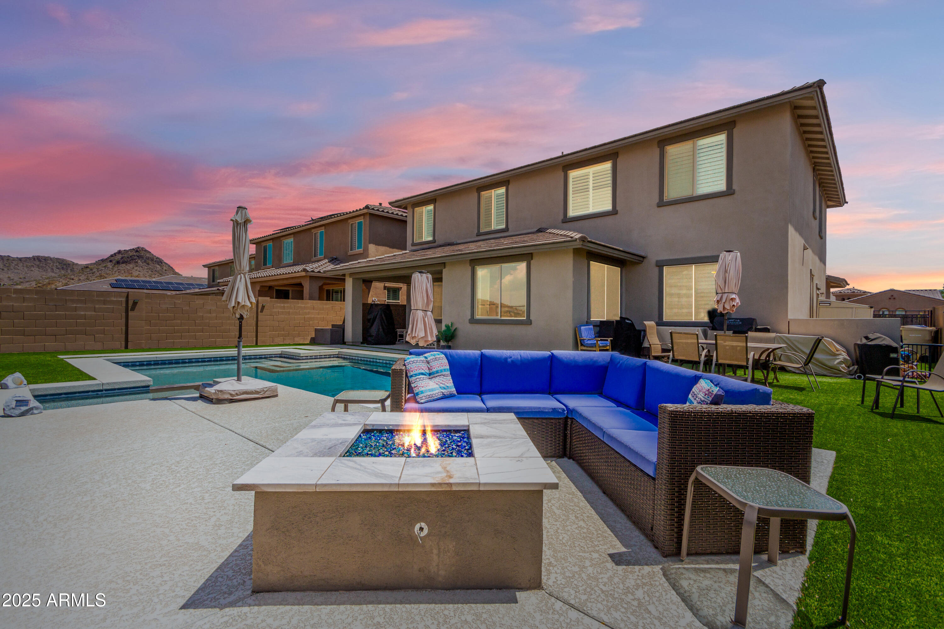 9342 W WHITE FEATHER Lane