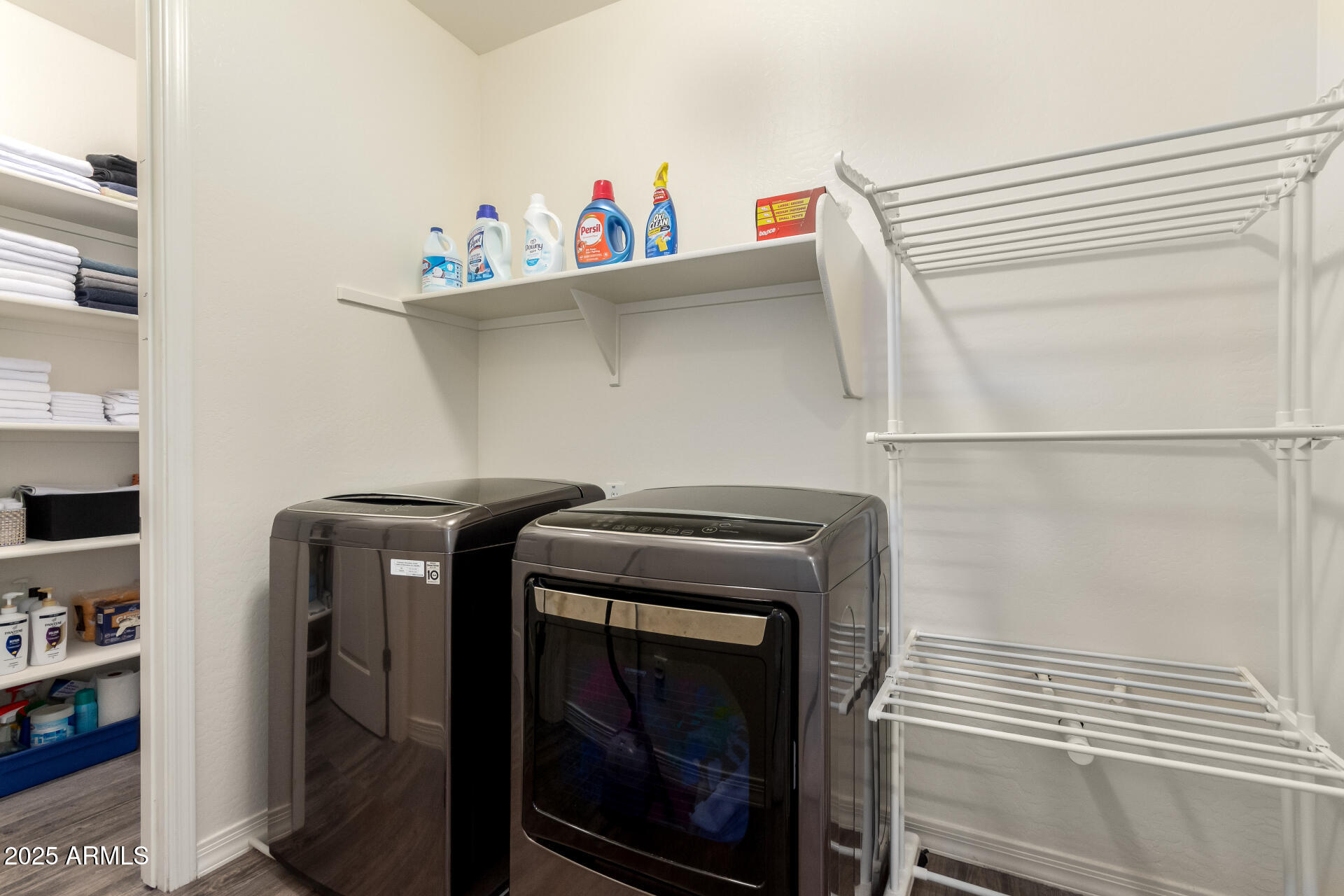 9342 W WHITE FEATHER Lane