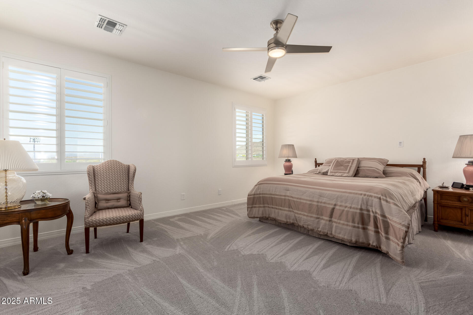 9342 W WHITE FEATHER Lane