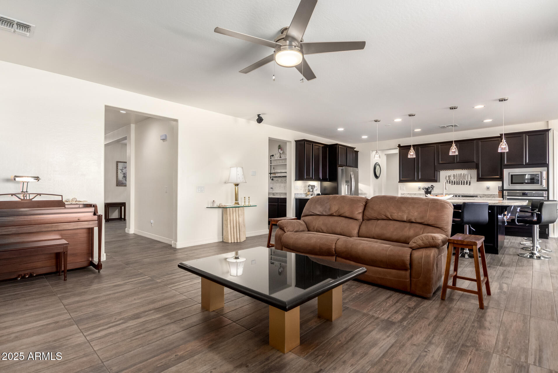 9342 W WHITE FEATHER Lane