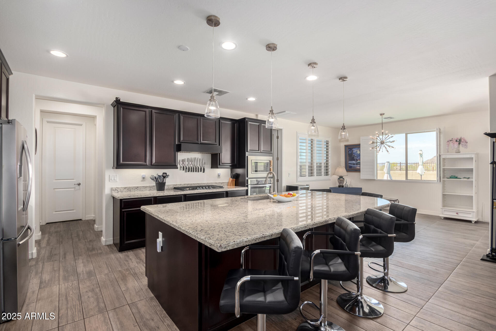 9342 W WHITE FEATHER Lane