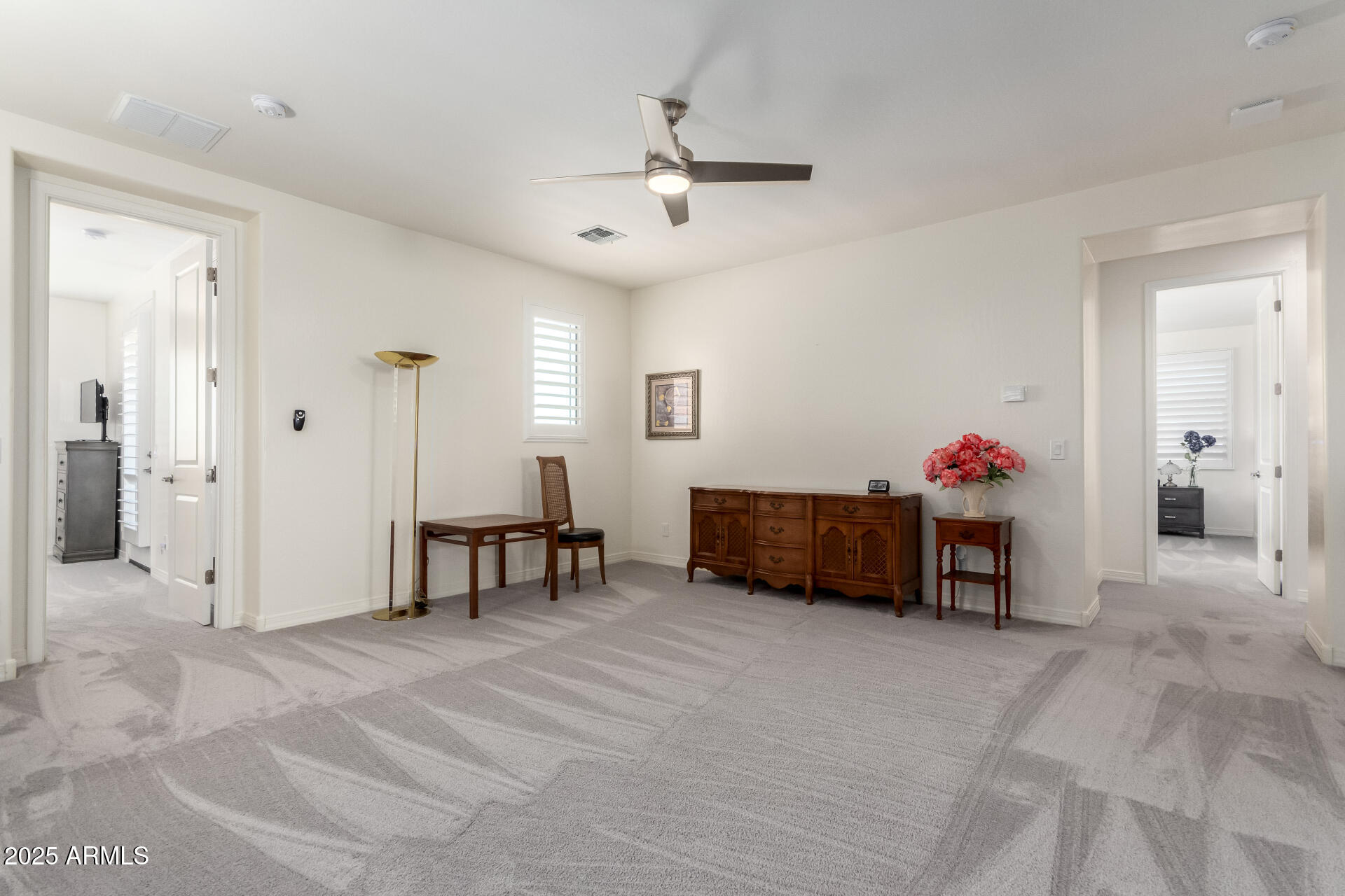 9342 W WHITE FEATHER Lane