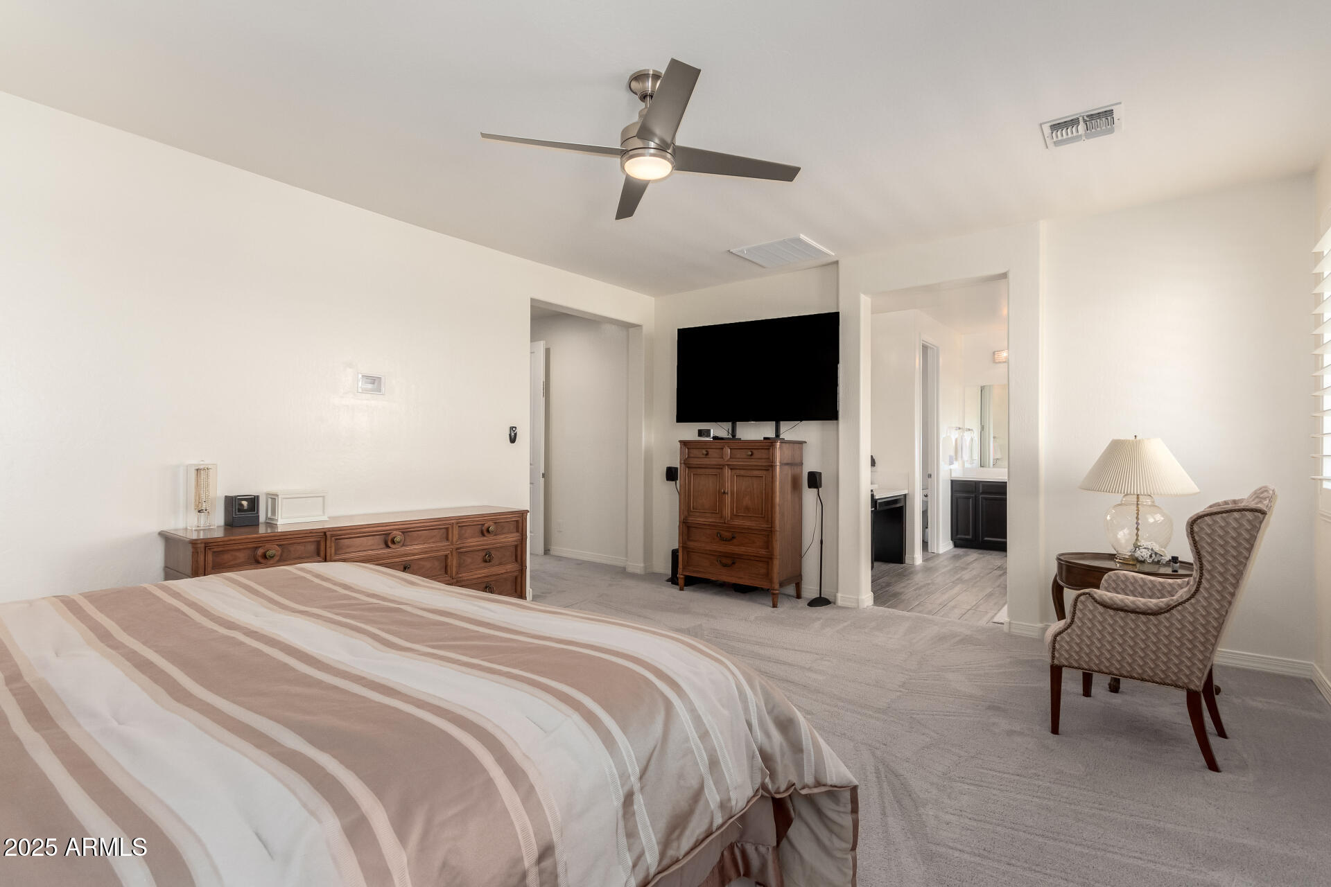 9342 W WHITE FEATHER Lane