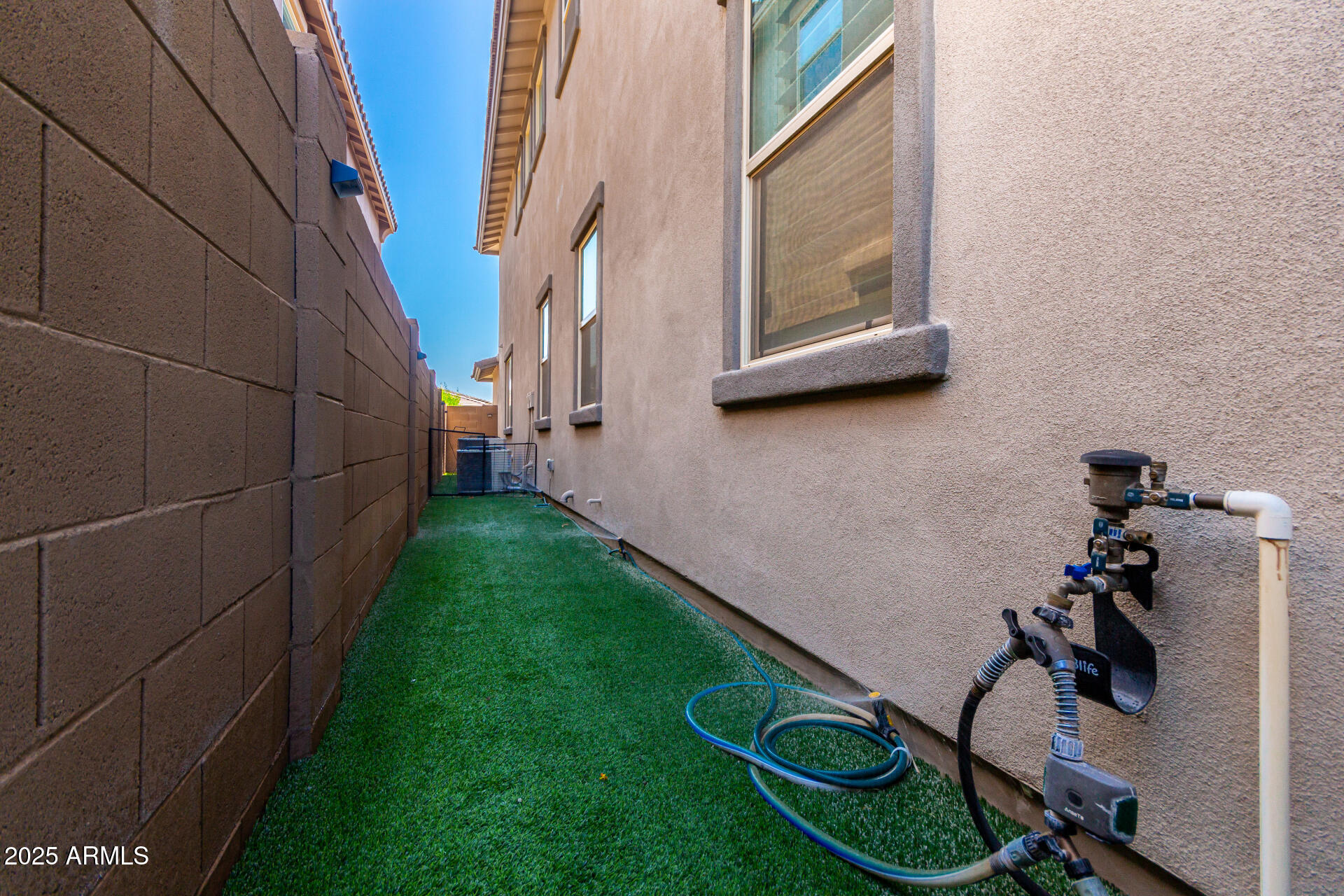 9342 W WHITE FEATHER Lane