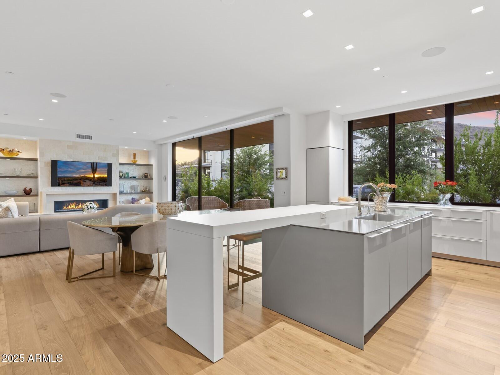 6311 E PHOENICIAN Boulevard, 19