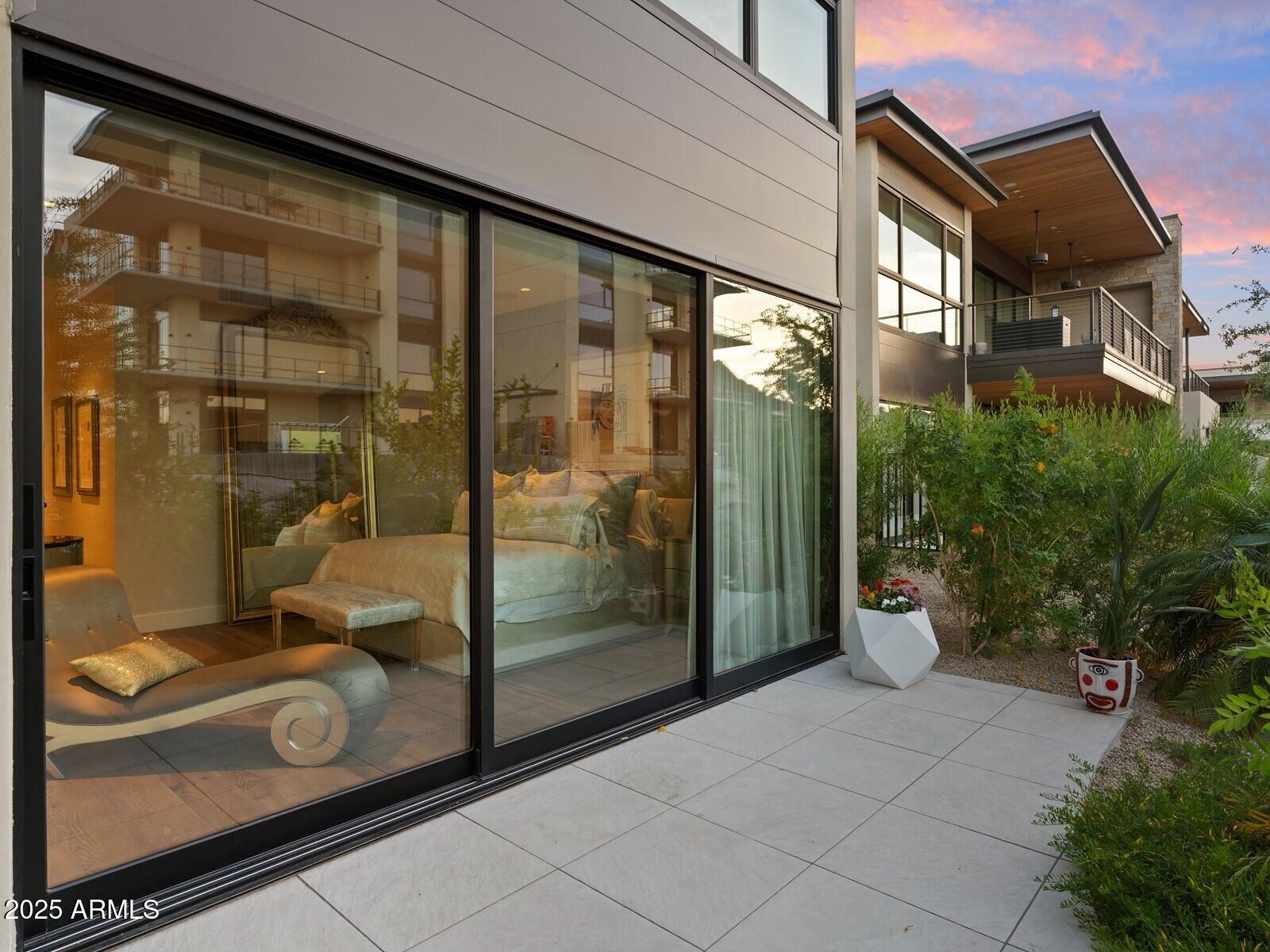 6311 E PHOENICIAN Boulevard, 19