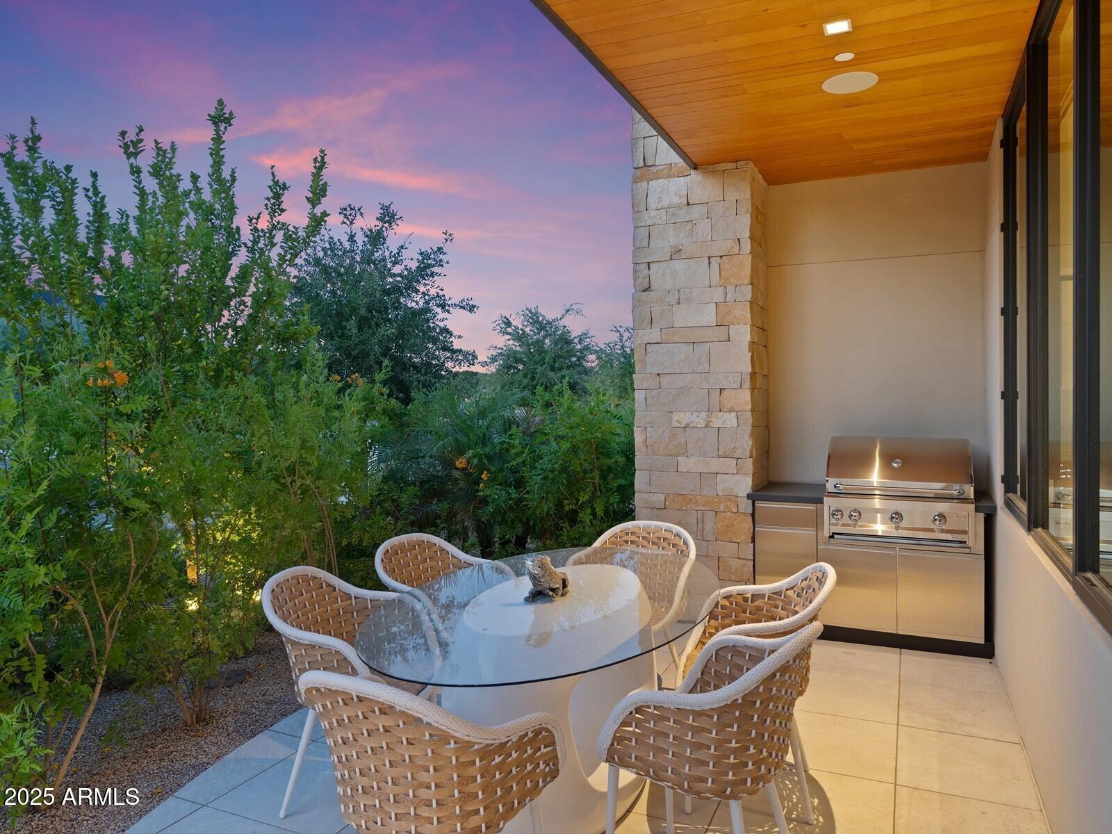 6311 E PHOENICIAN Boulevard, 19