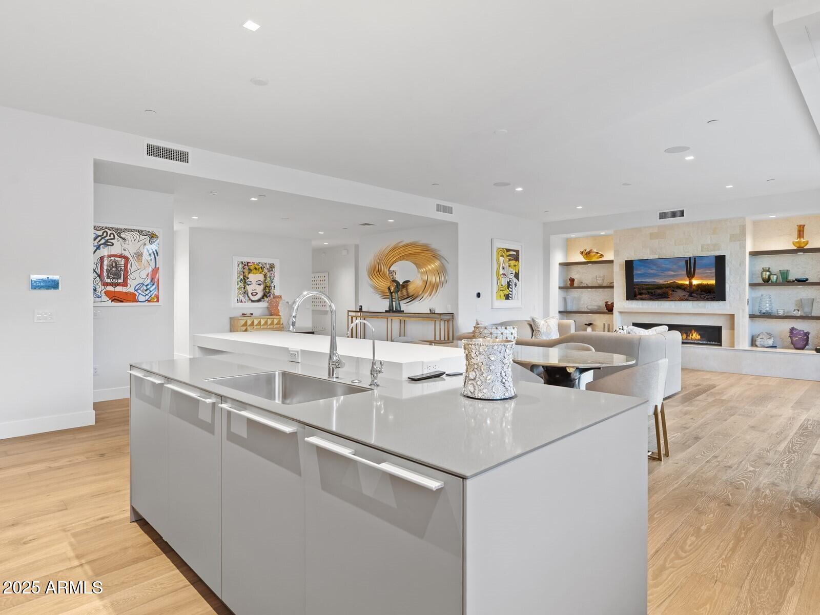 6311 E PHOENICIAN Boulevard, 19