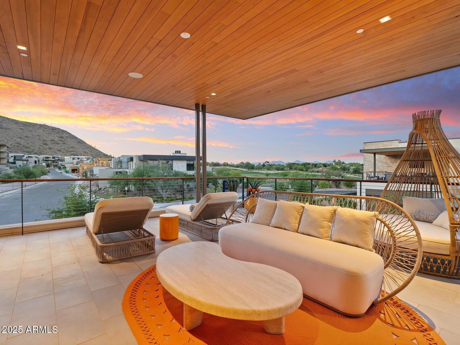 6311 E PHOENICIAN Boulevard, 19