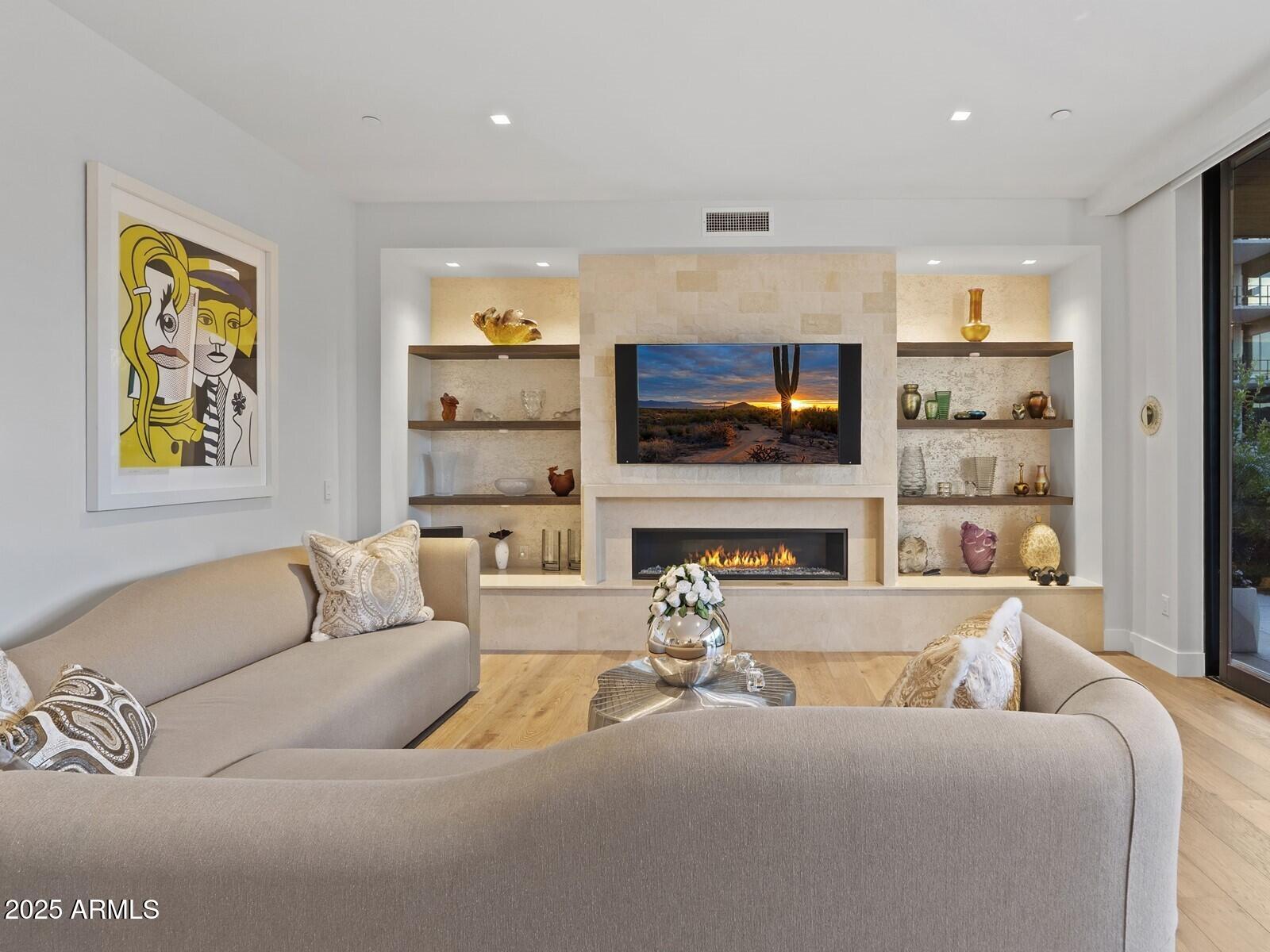 6311 E PHOENICIAN Boulevard, 19
