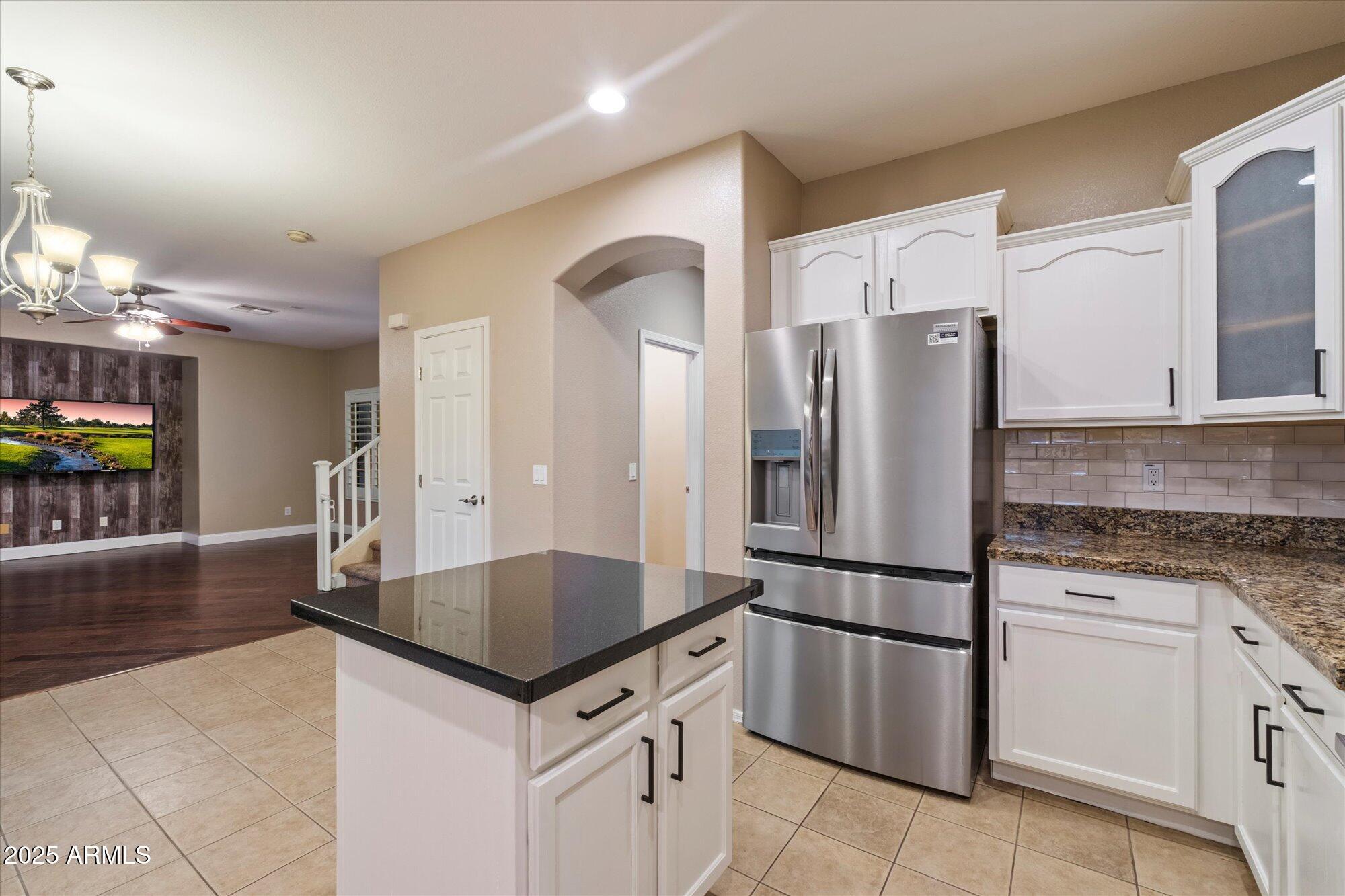 3932 S Crosscreek Drive