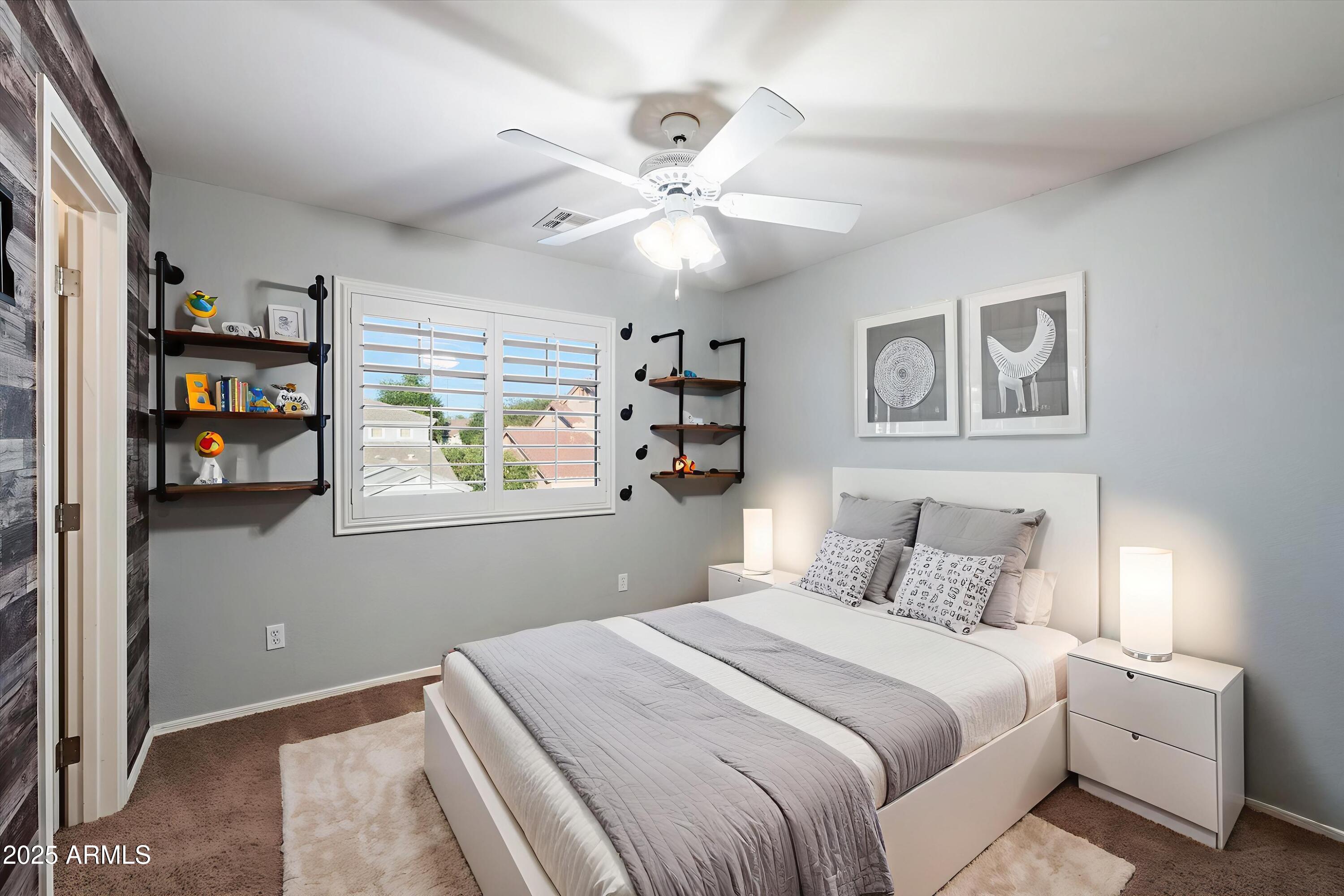 3932 S Crosscreek Drive