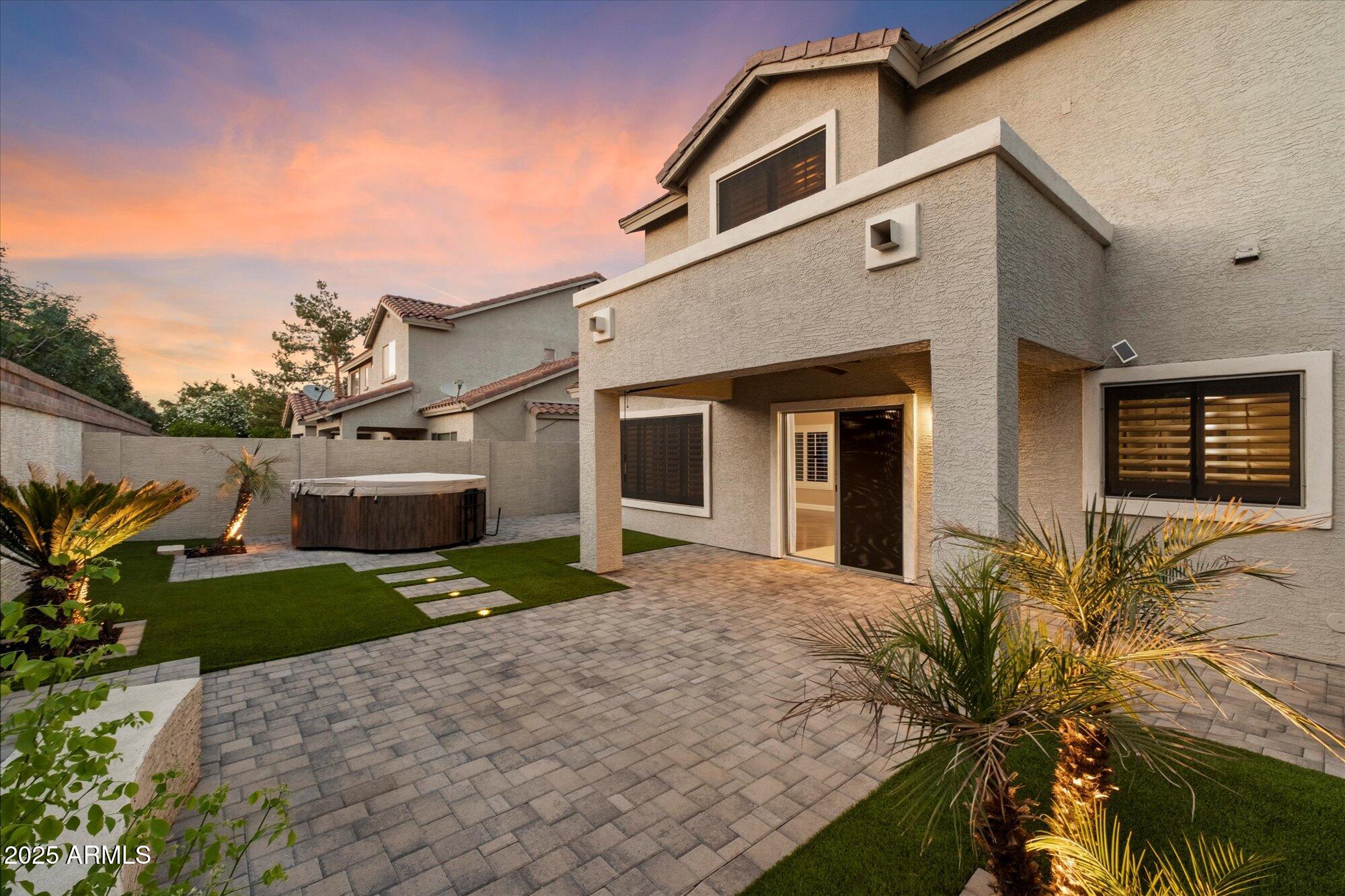 3932 S Crosscreek Drive