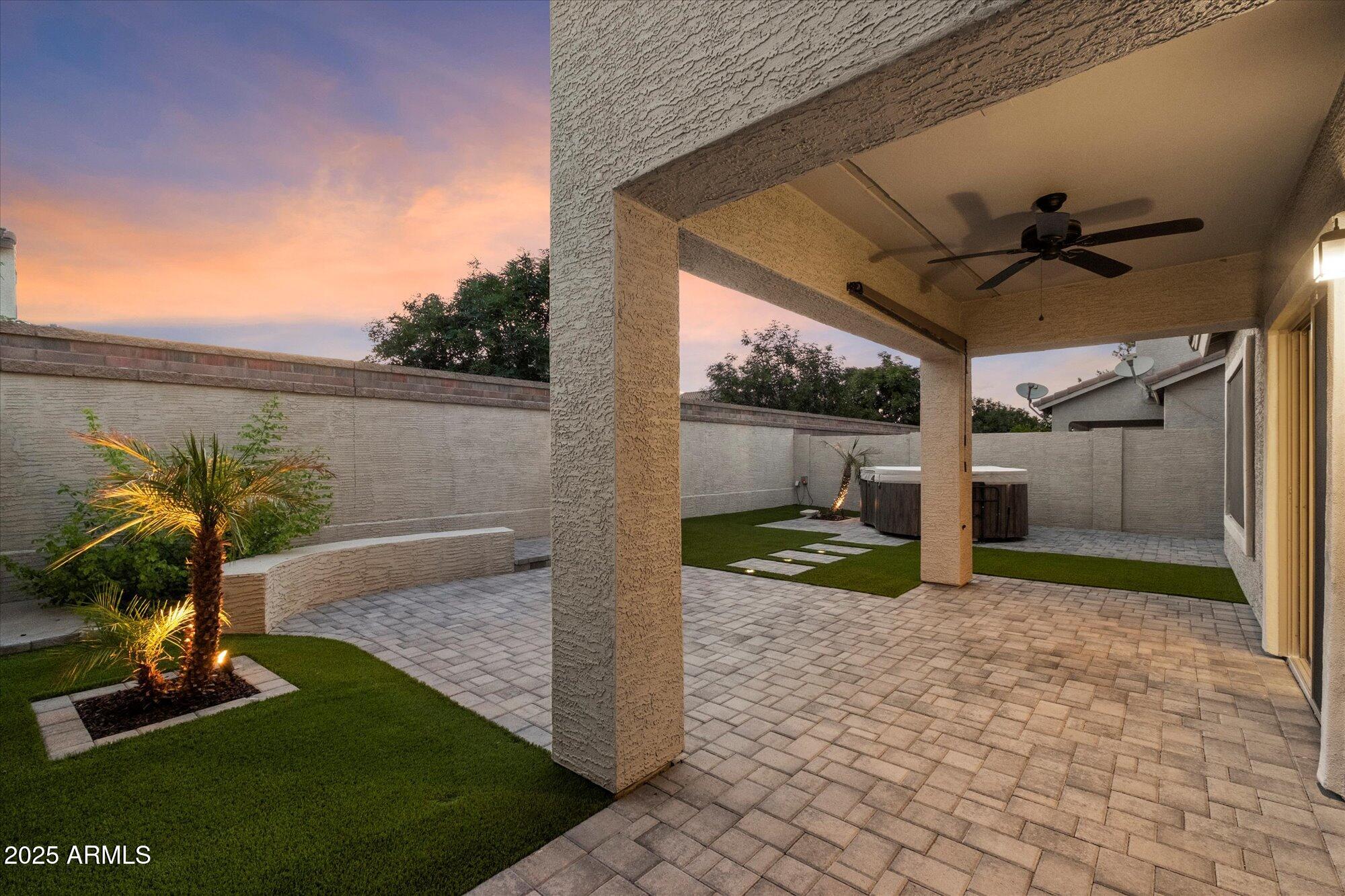 3932 S Crosscreek Drive