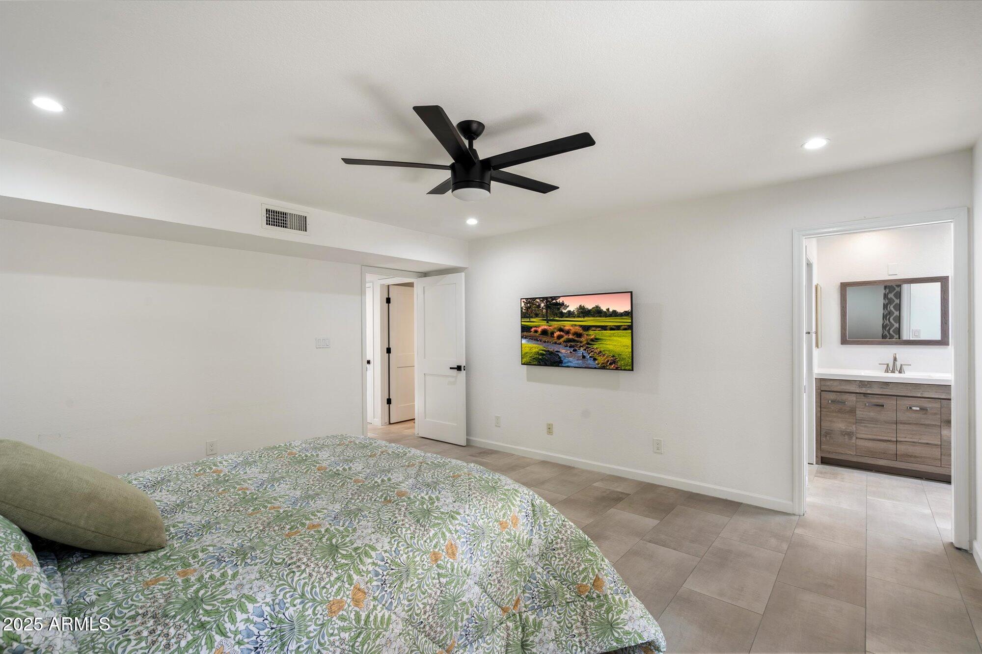 7245 E BUENA TERRA Way
