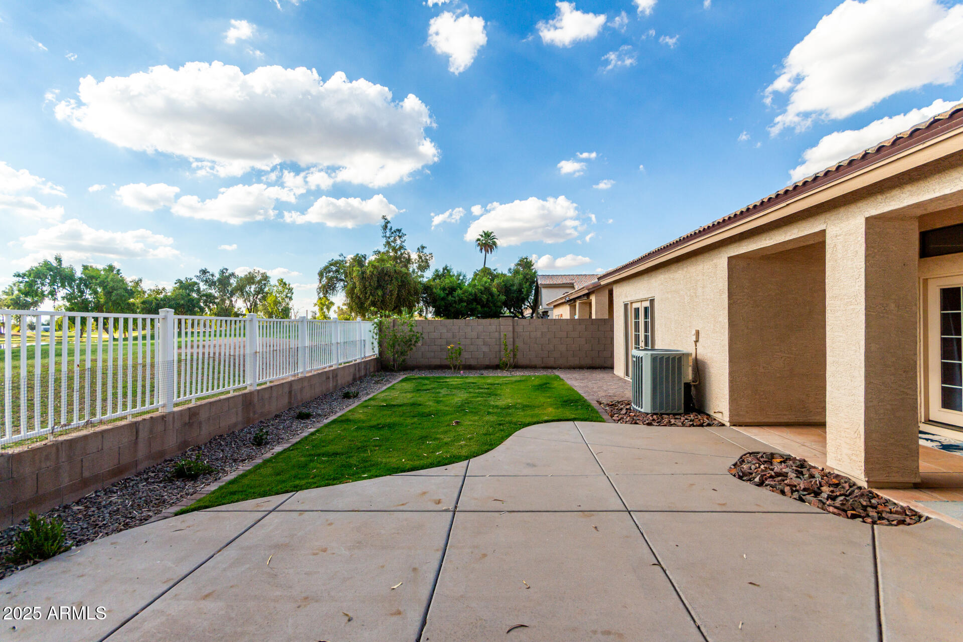 1022 S BUTTE Lane