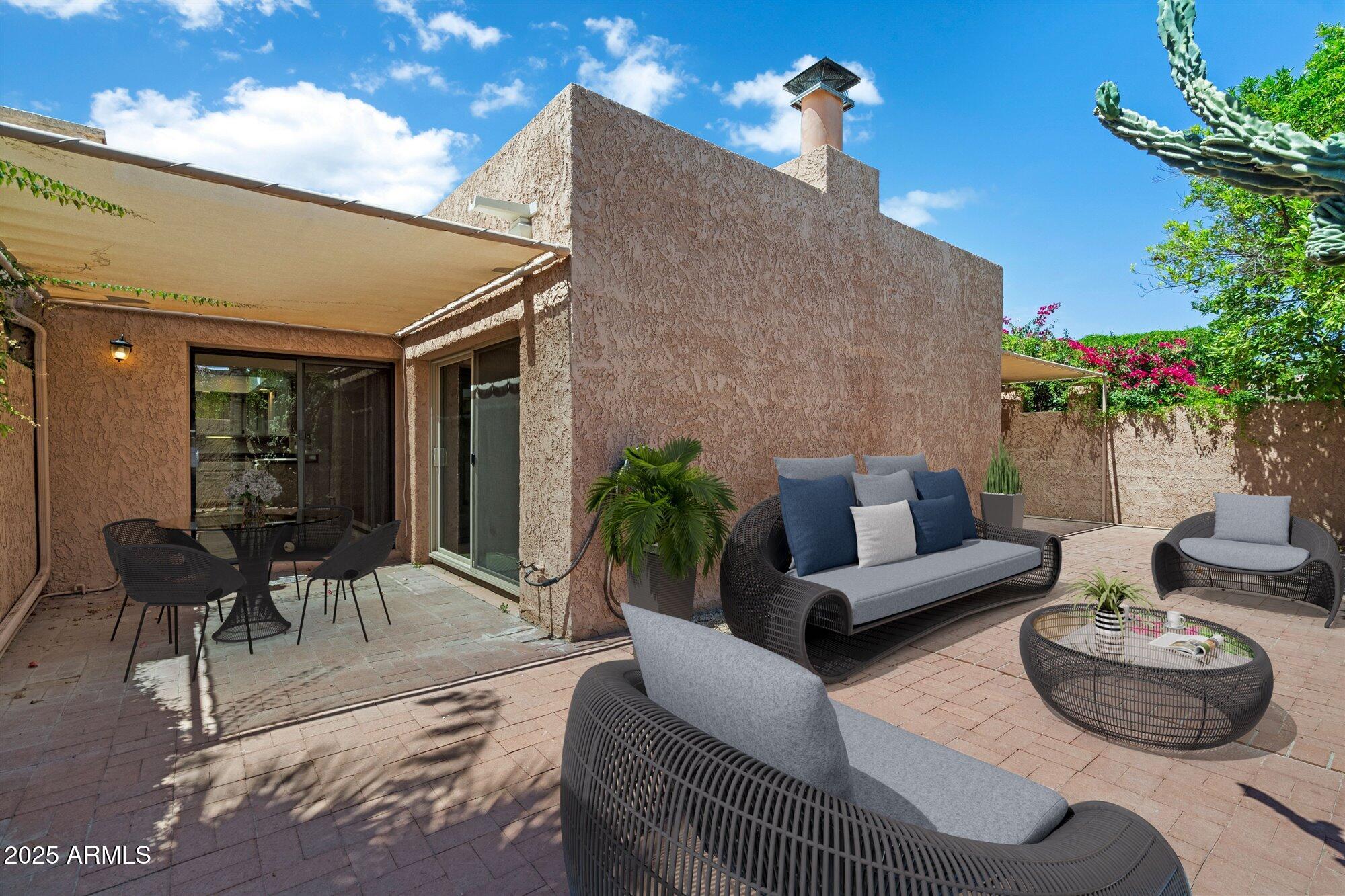 7729 N VIA DE FONDA