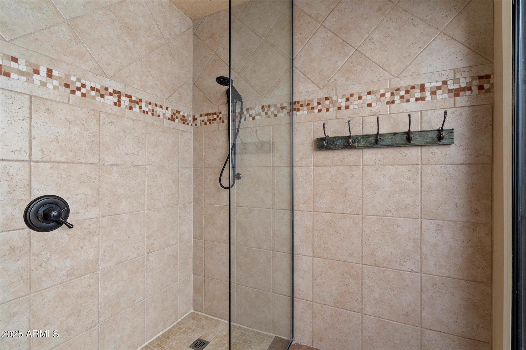 7729 N VIA DE FONDA