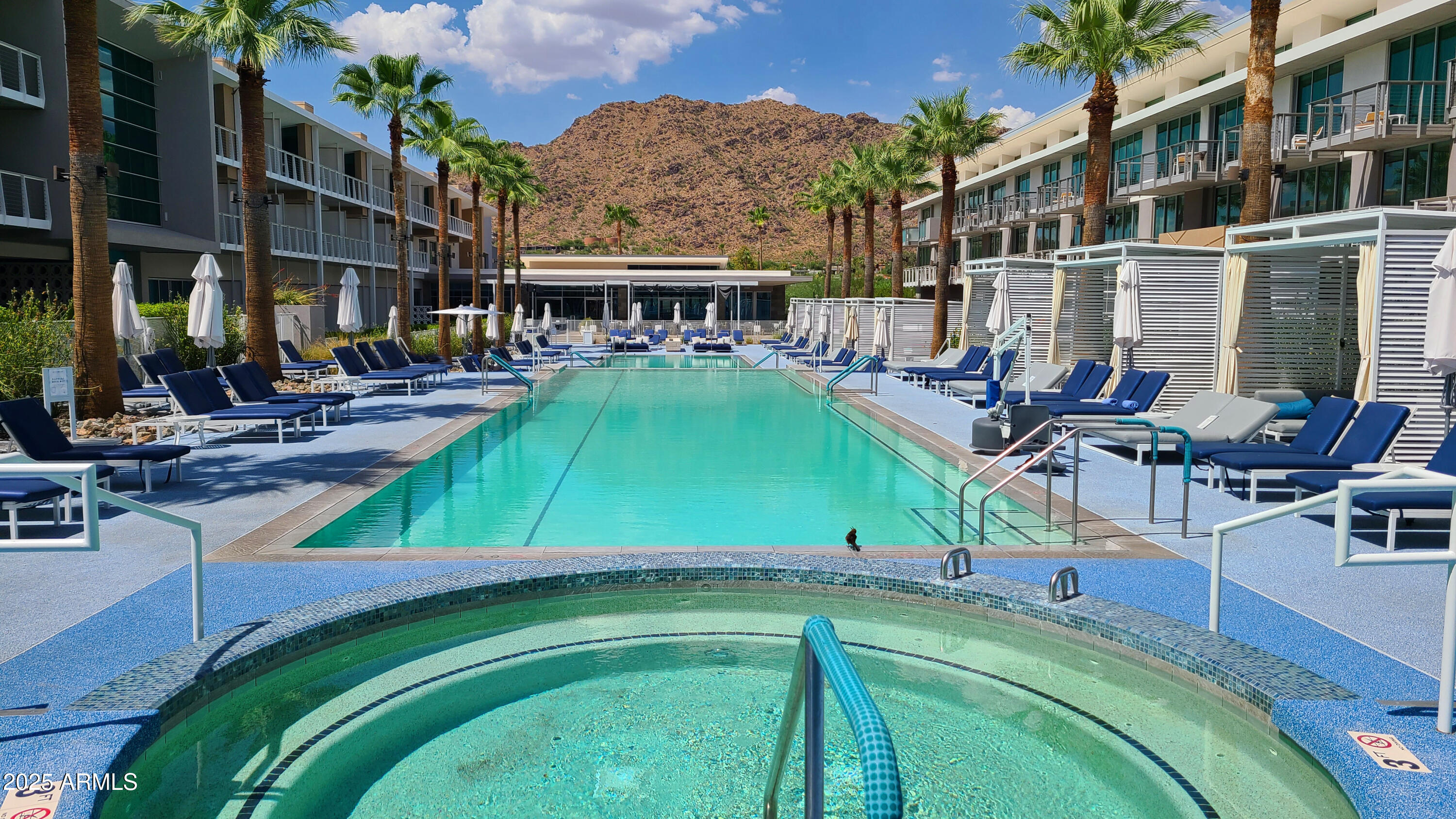 5455 E LINCOLN Drive, 1004