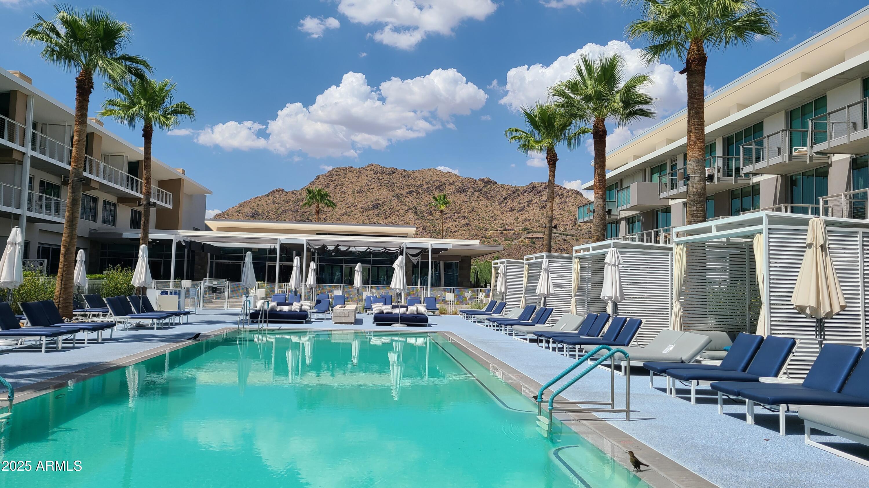 5455 E LINCOLN Drive, 1004