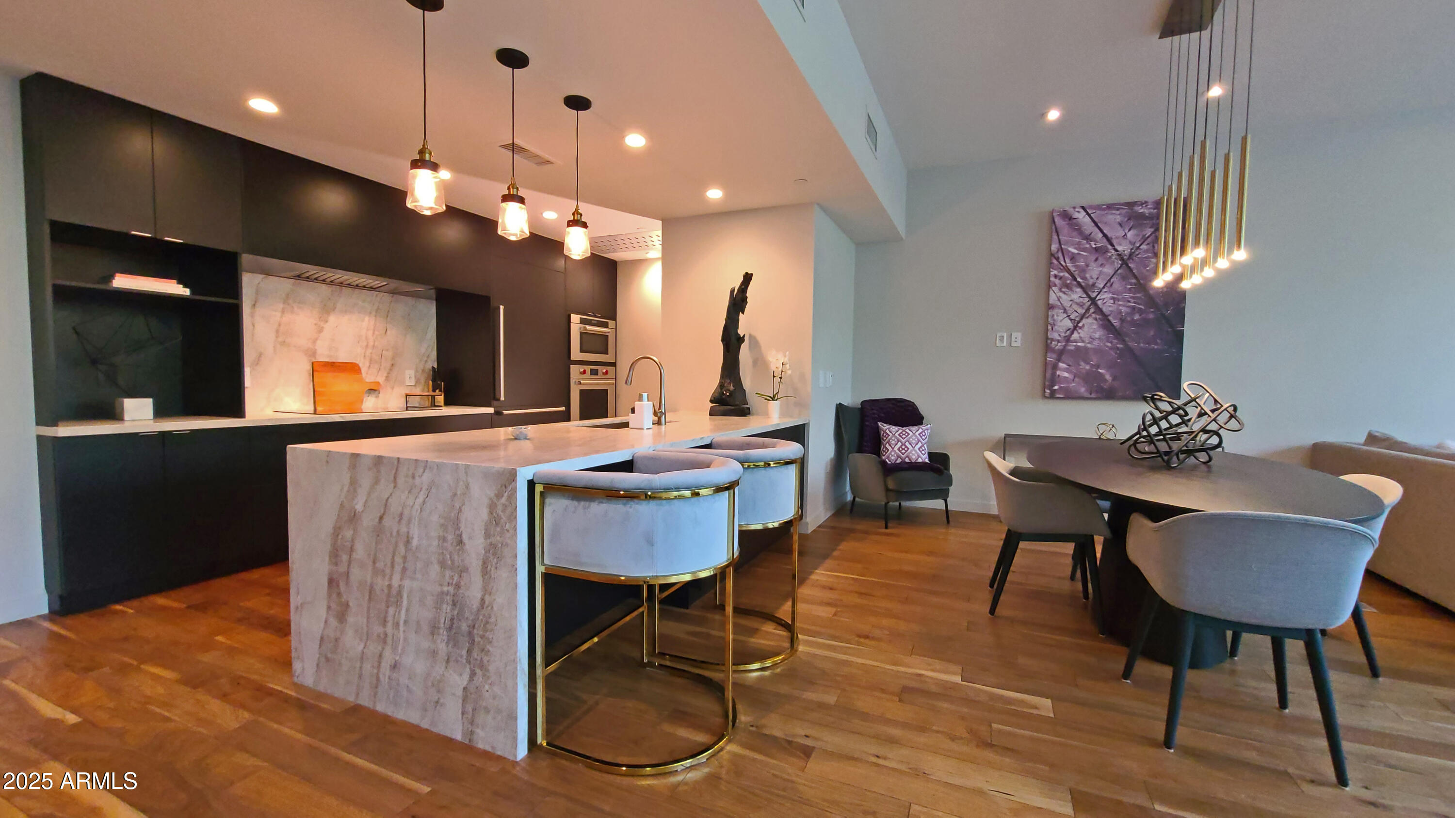 5455 E LINCOLN Drive, 1004