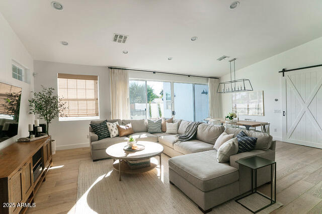 4119 E Sells Drive