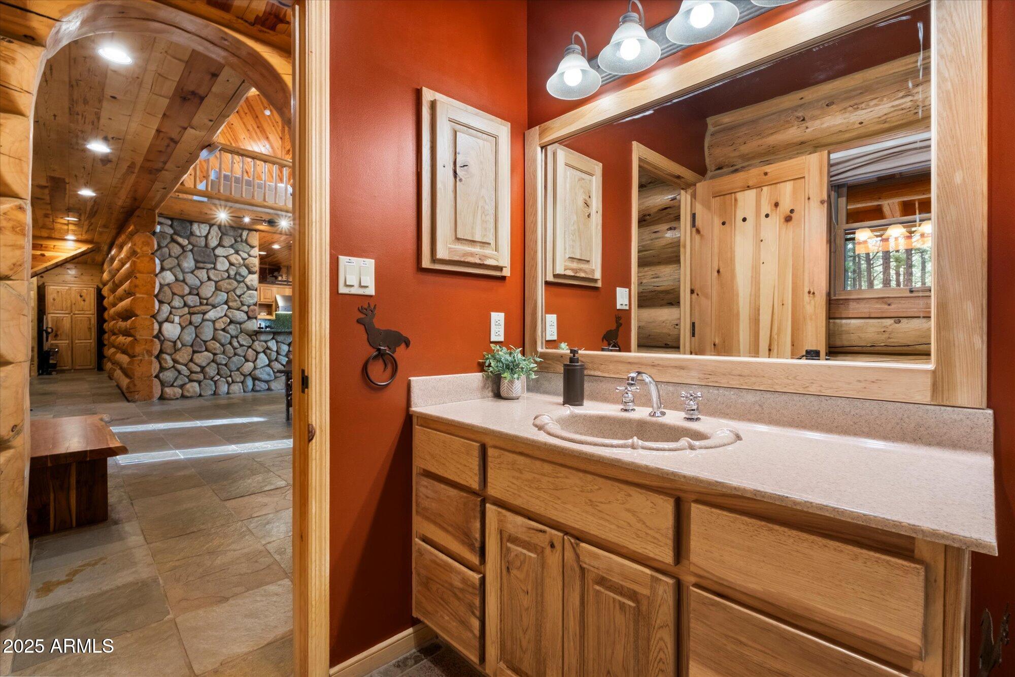 21 E COUNTY ROAD N1031 Road, 1031