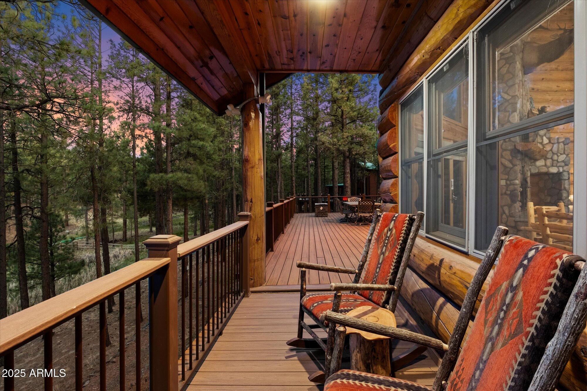 21 E COUNTY ROAD N1031 Road, 1031