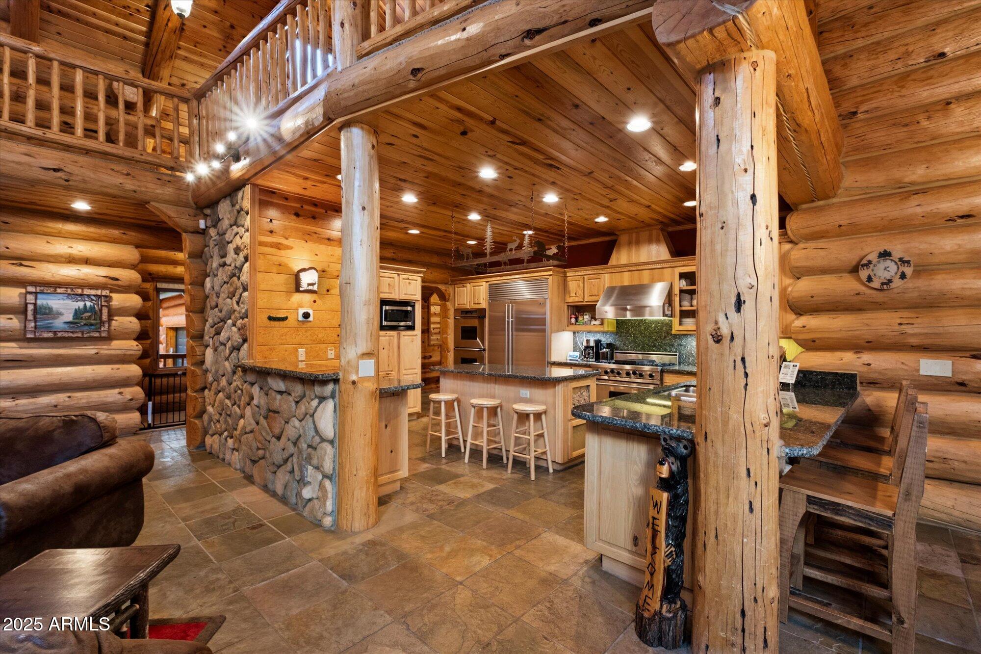 21 E COUNTY ROAD N1031 Road, 1031