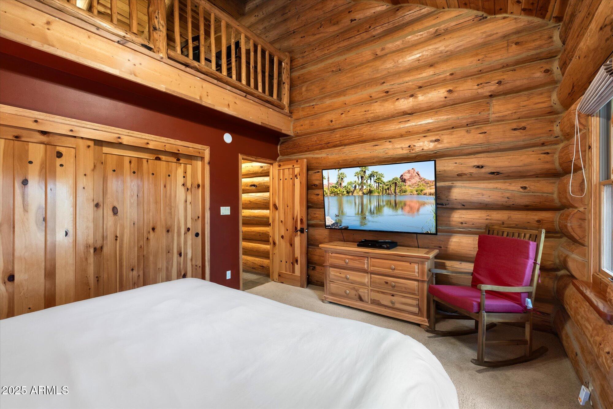 21 E COUNTY ROAD N1031 Road, 1031