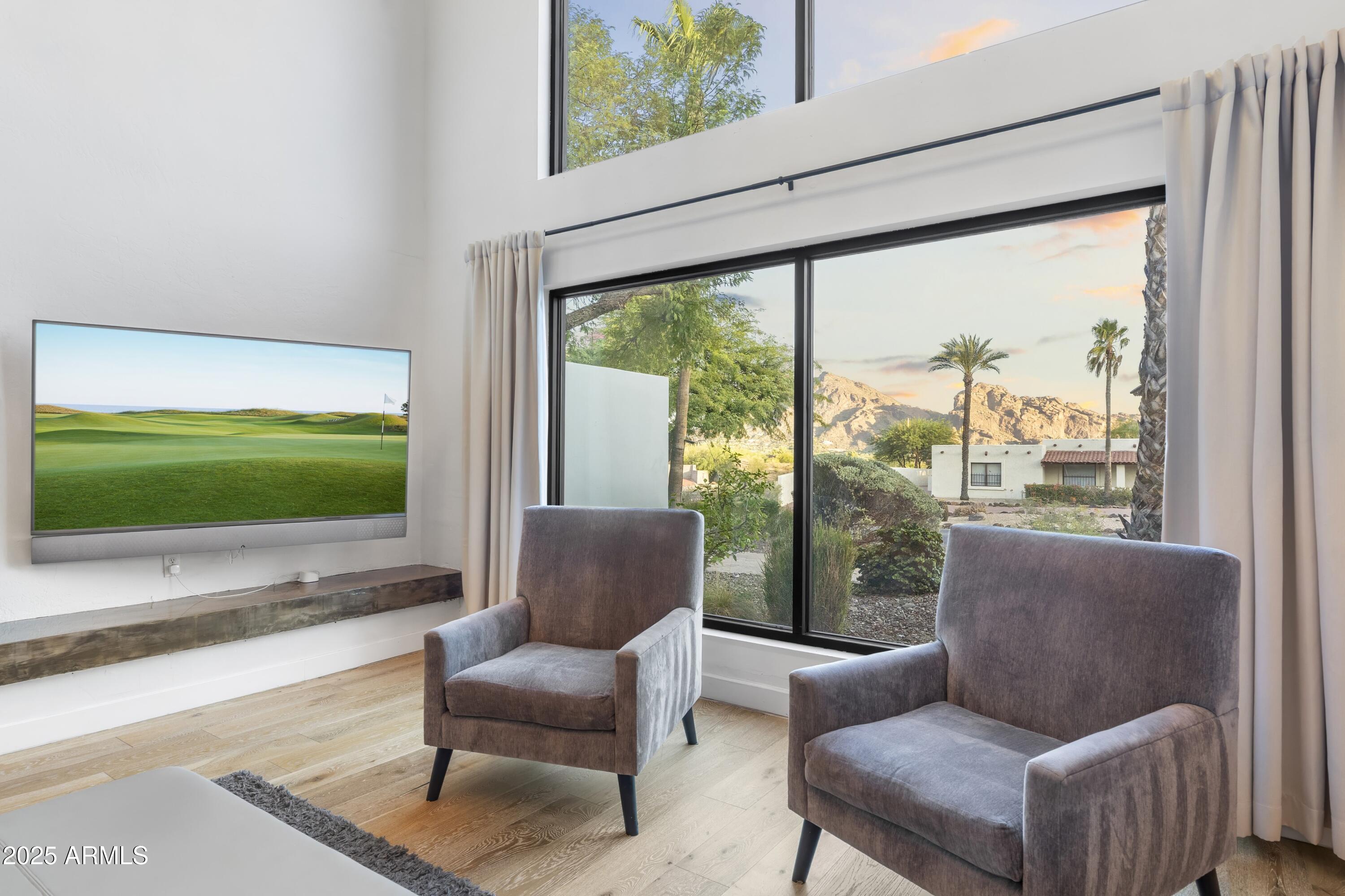 4824 E HUMMINGBIRD Lane