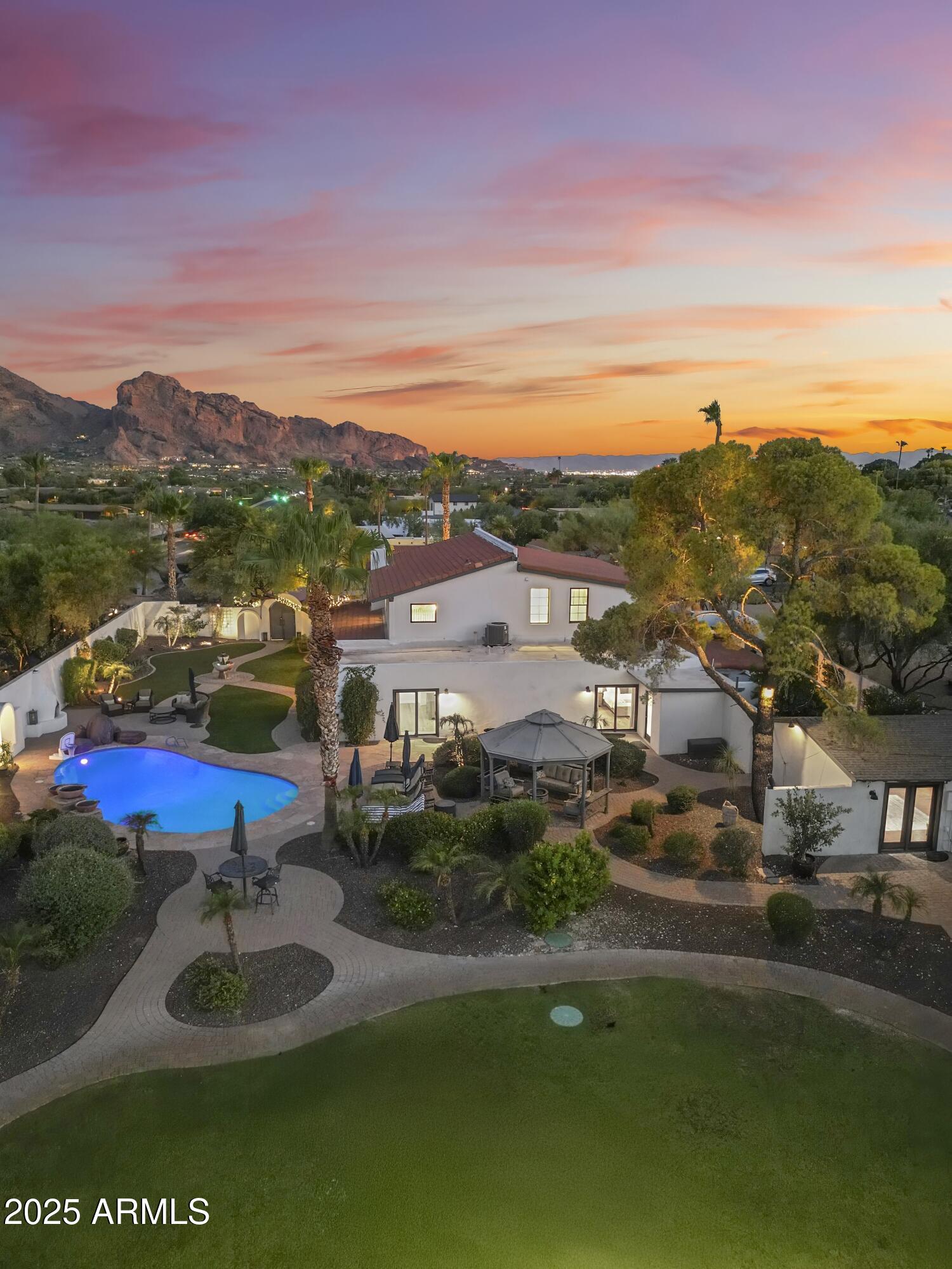4824 E HUMMINGBIRD Lane