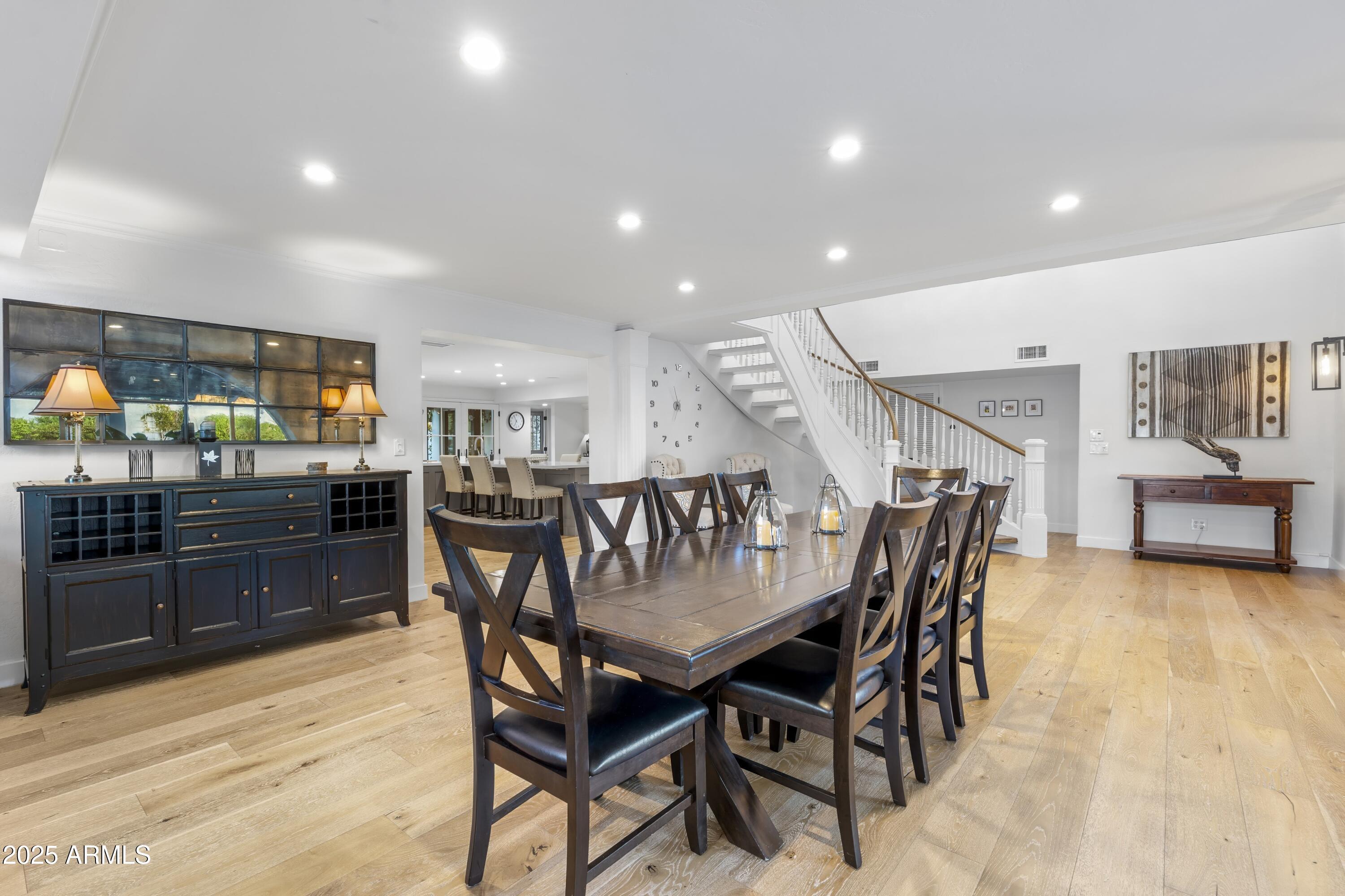 4824 E HUMMINGBIRD Lane