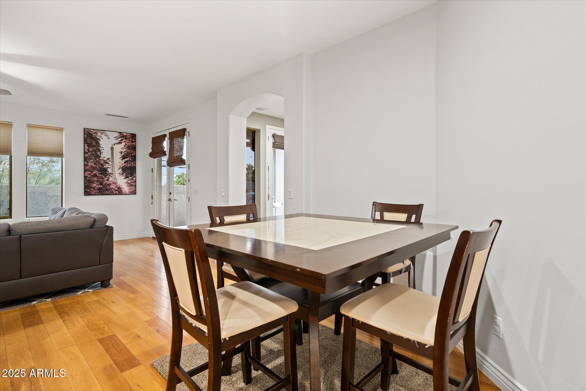 13 E Foothill