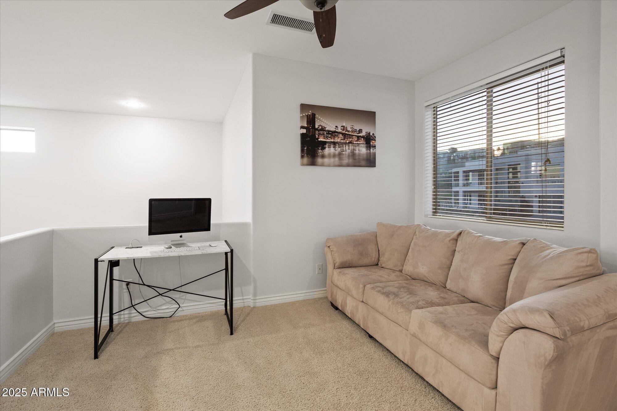 13 E Foothill