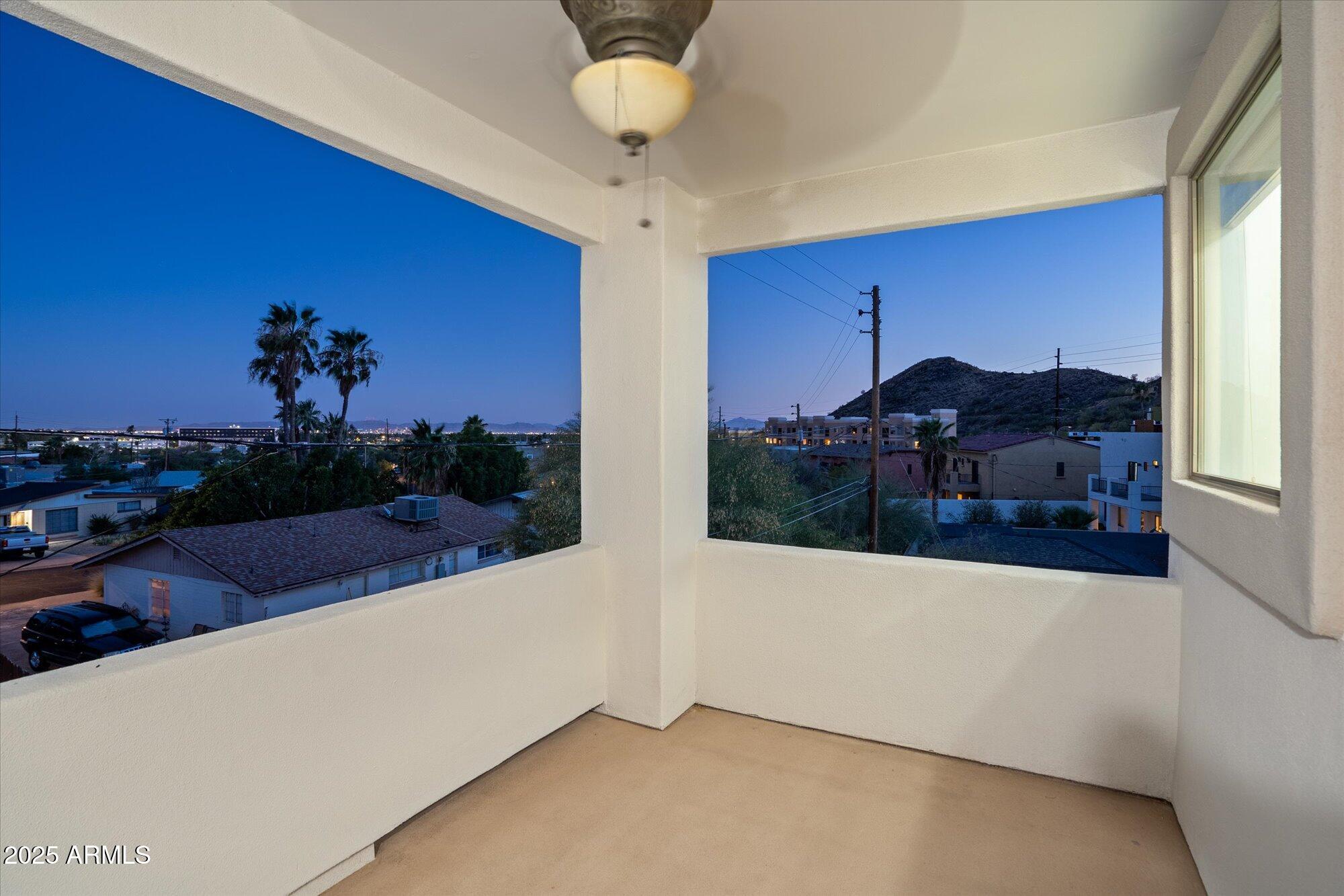 13 E Foothill