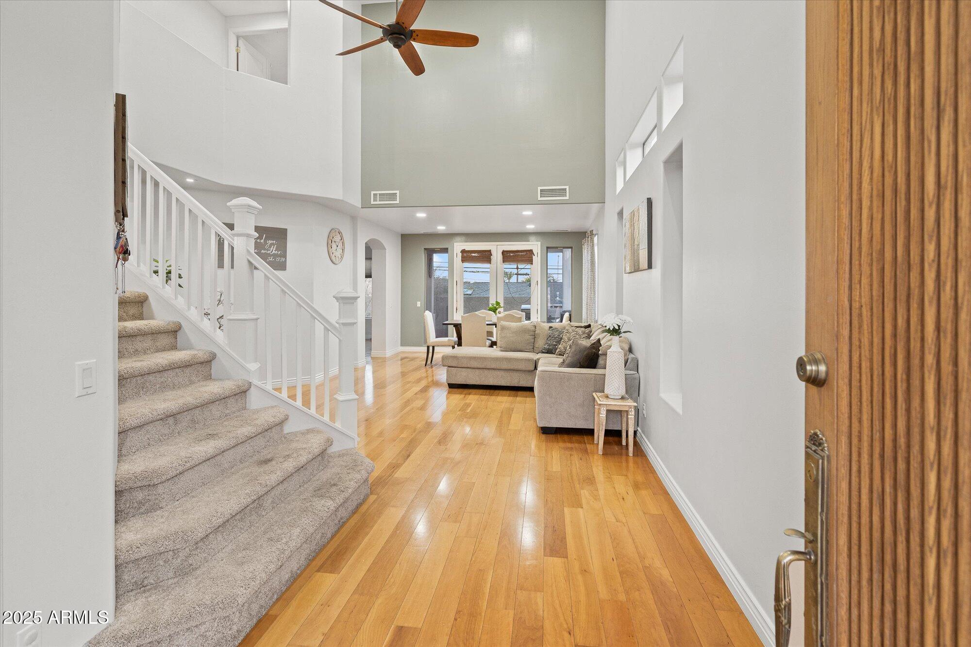 13 E Foothill