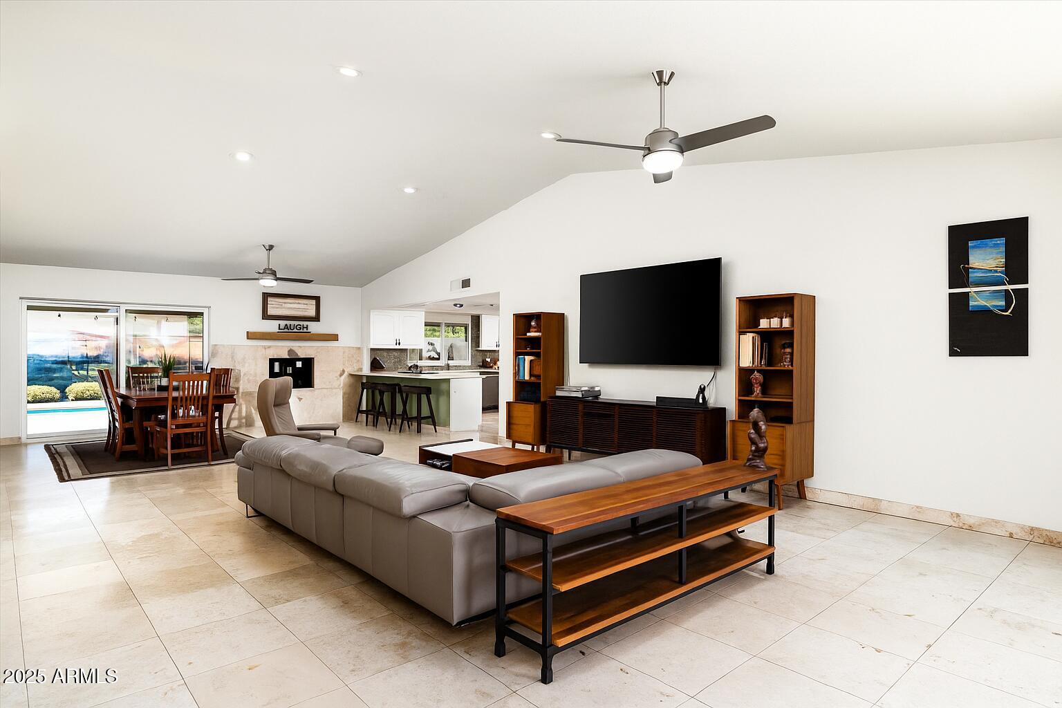 2301 E SUNNYSIDE Drive