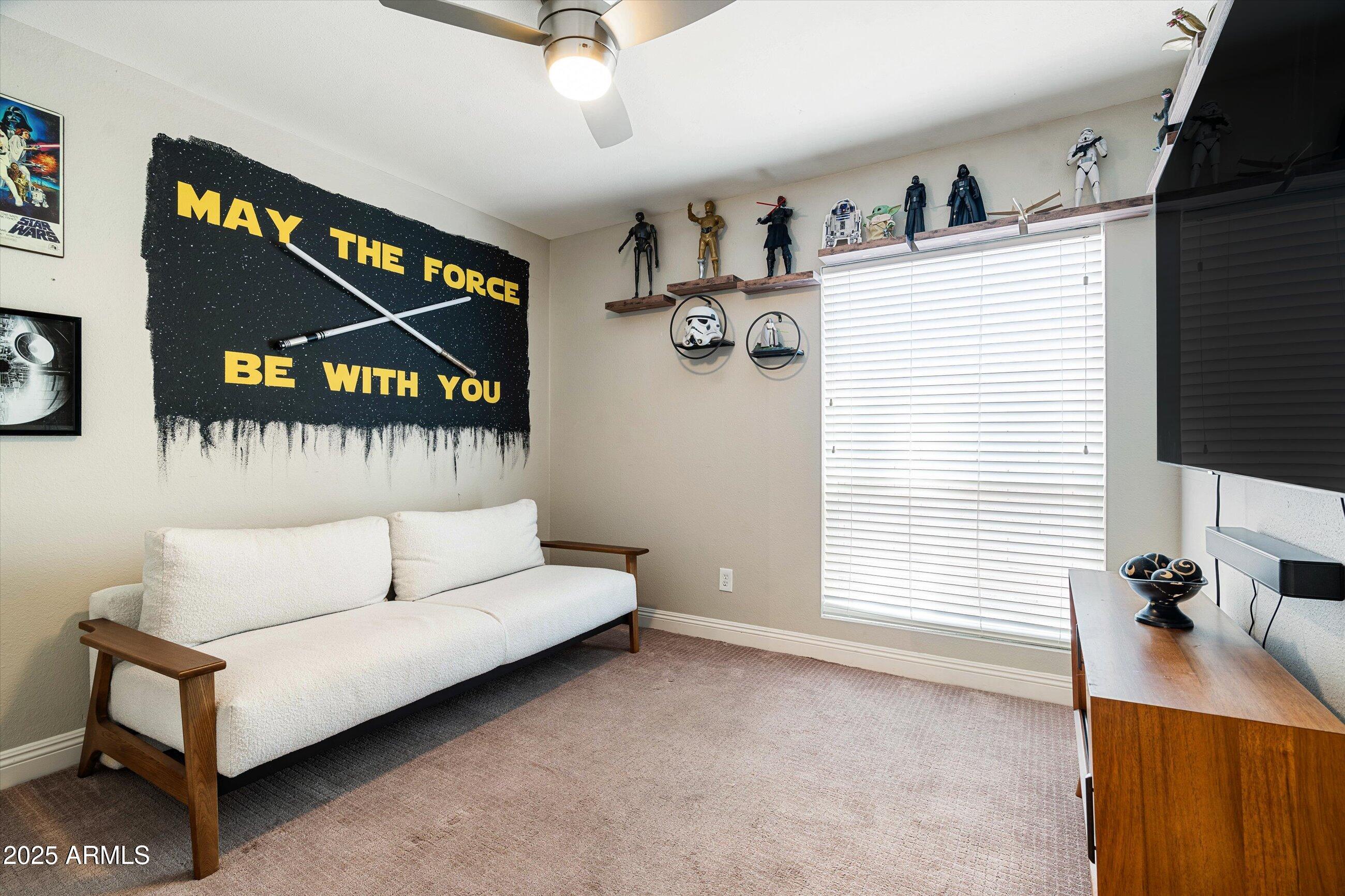 2301 E SUNNYSIDE Drive