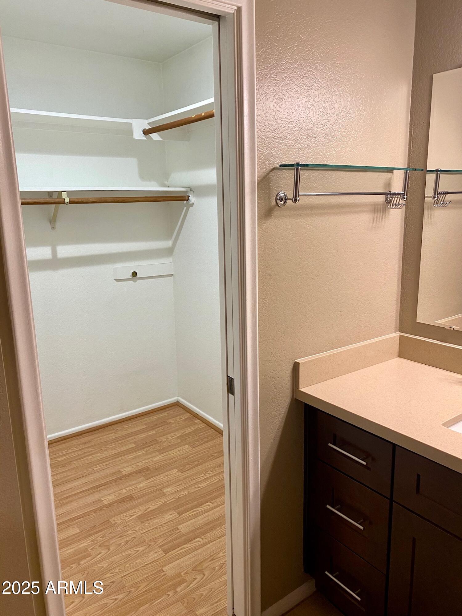 1235 W 12TH Place