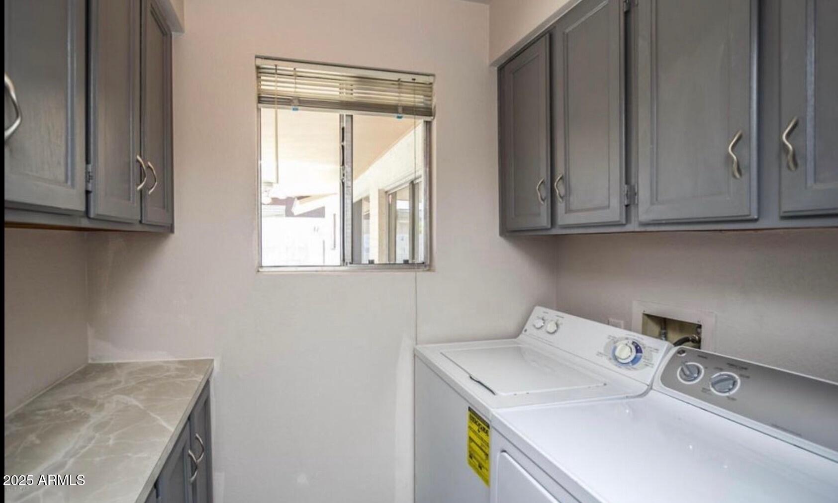1235 W 12TH Place