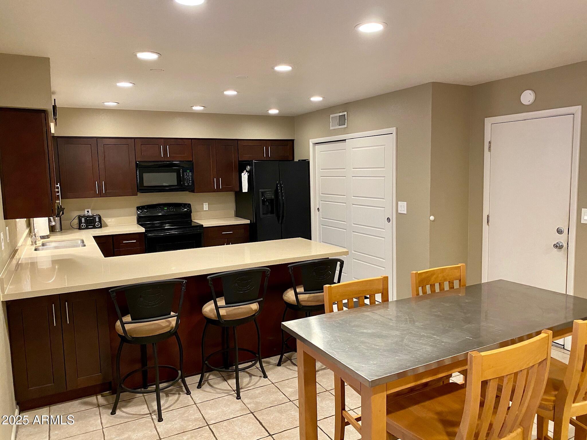 1235 W 12TH Place