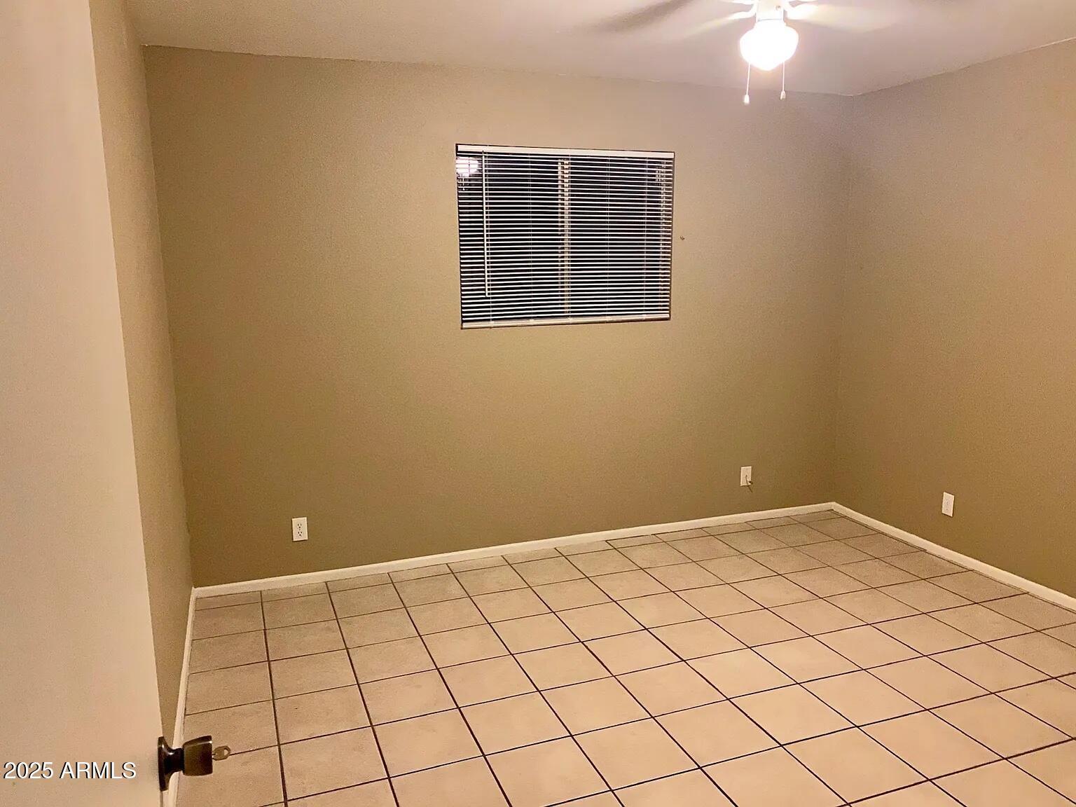 1235 W 12TH Place