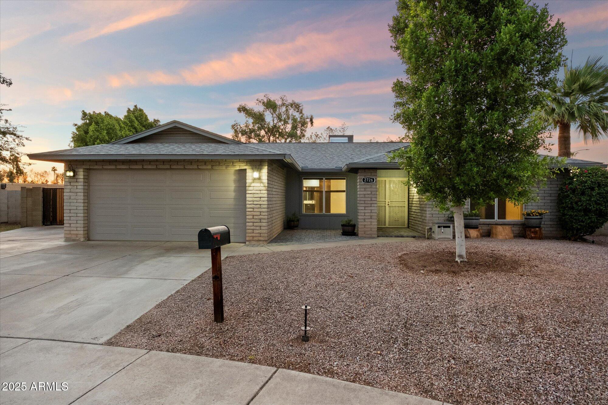 2726 W Meseto Circle